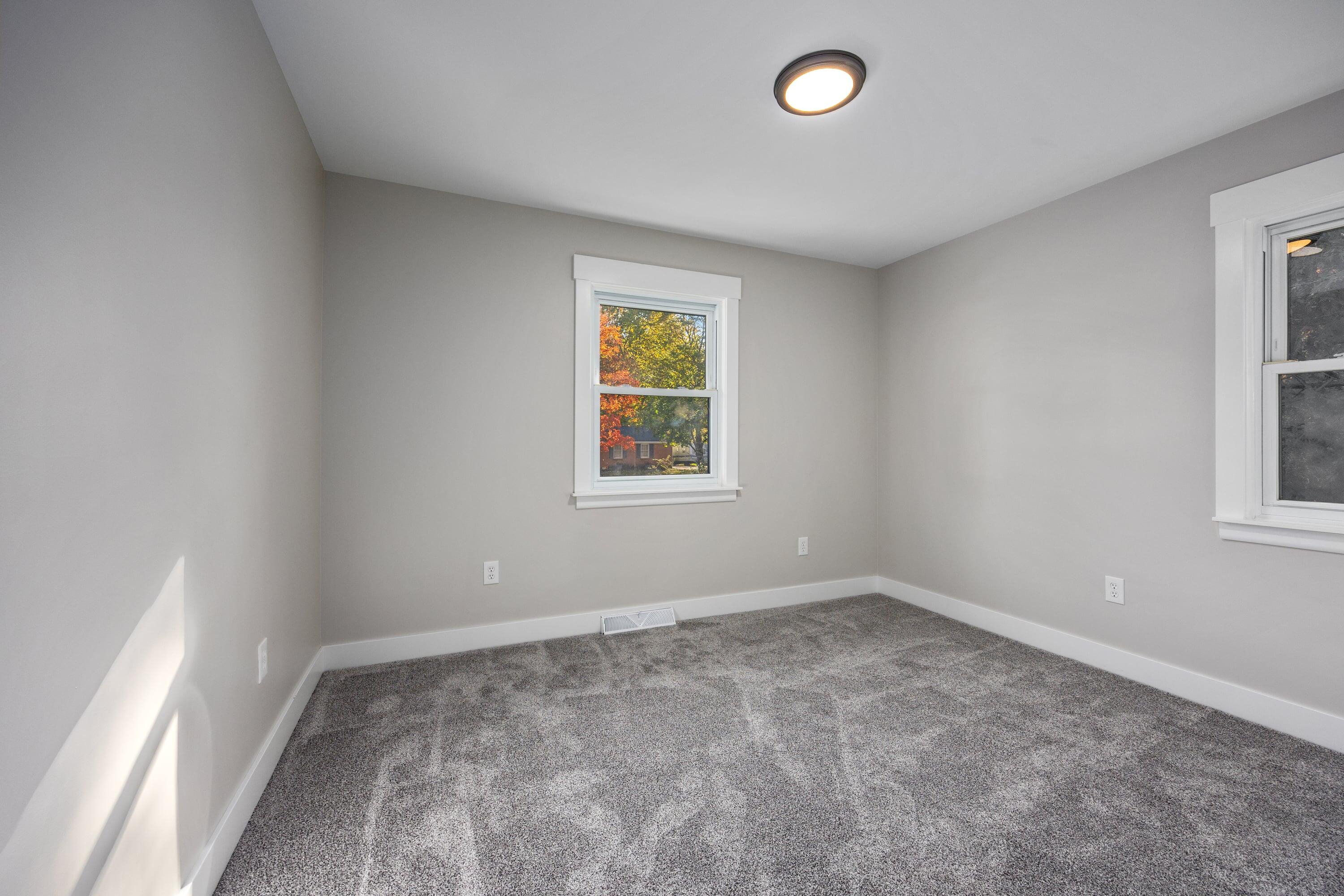 225 Sunset Hills Avenue NW Grand Rapids MI 49534