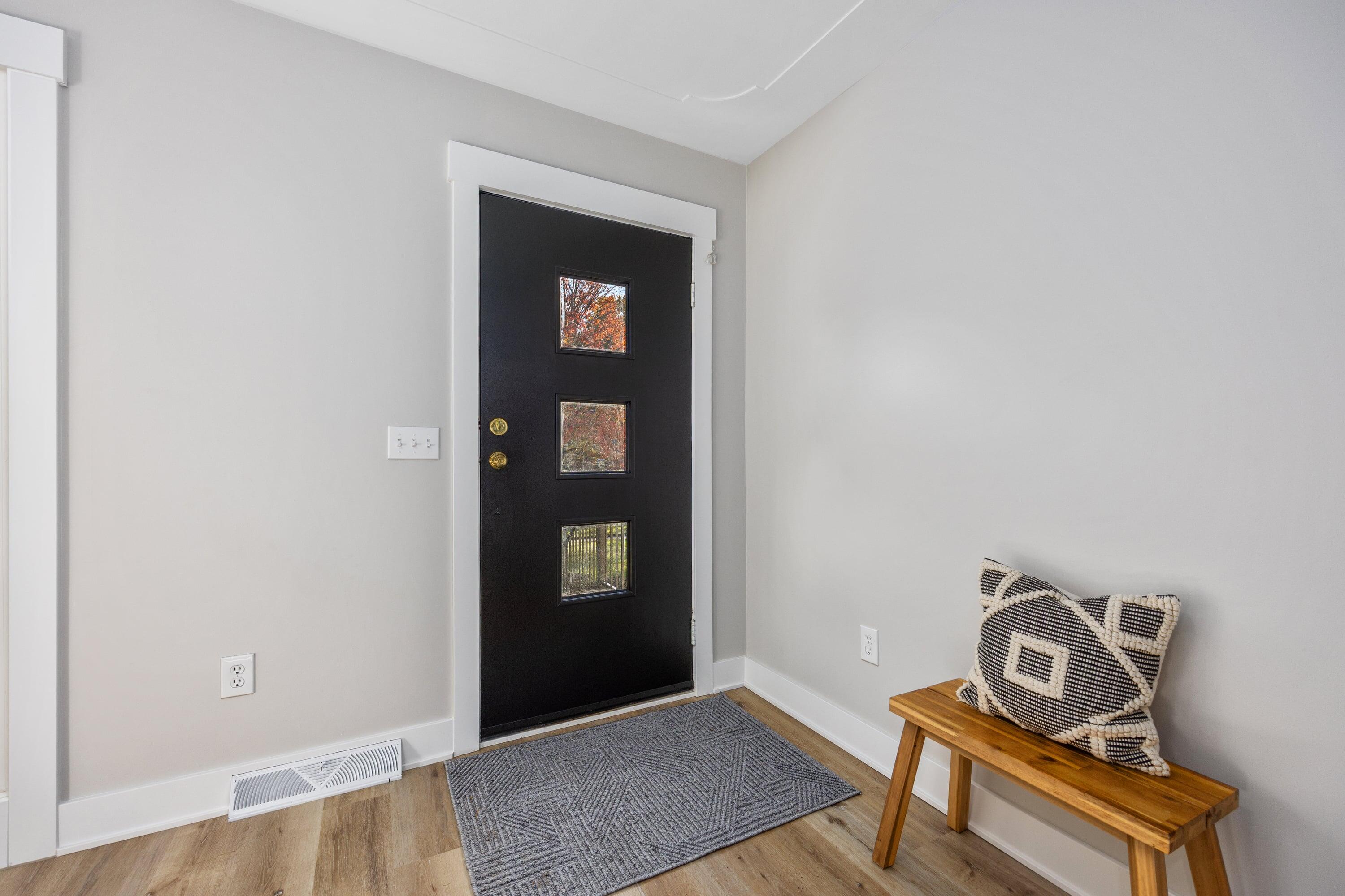 225 Sunset Hills Avenue NW Grand Rapids MI 49534