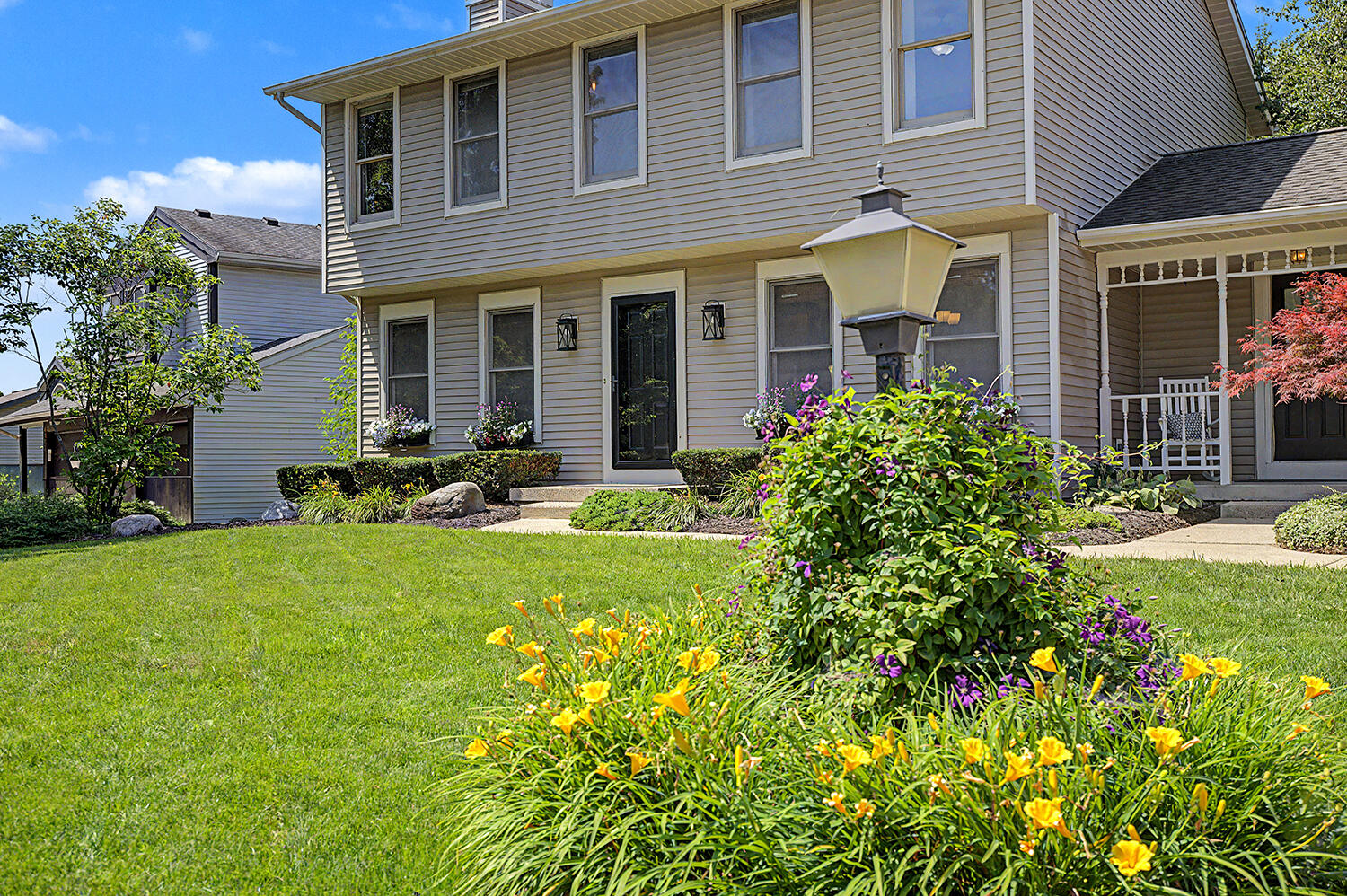 2274 Stowevalley Drive SE Grand Rapids MI 49508