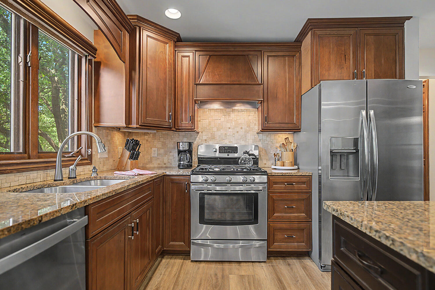 2274 Stowevalley Drive SE Grand Rapids MI 49508