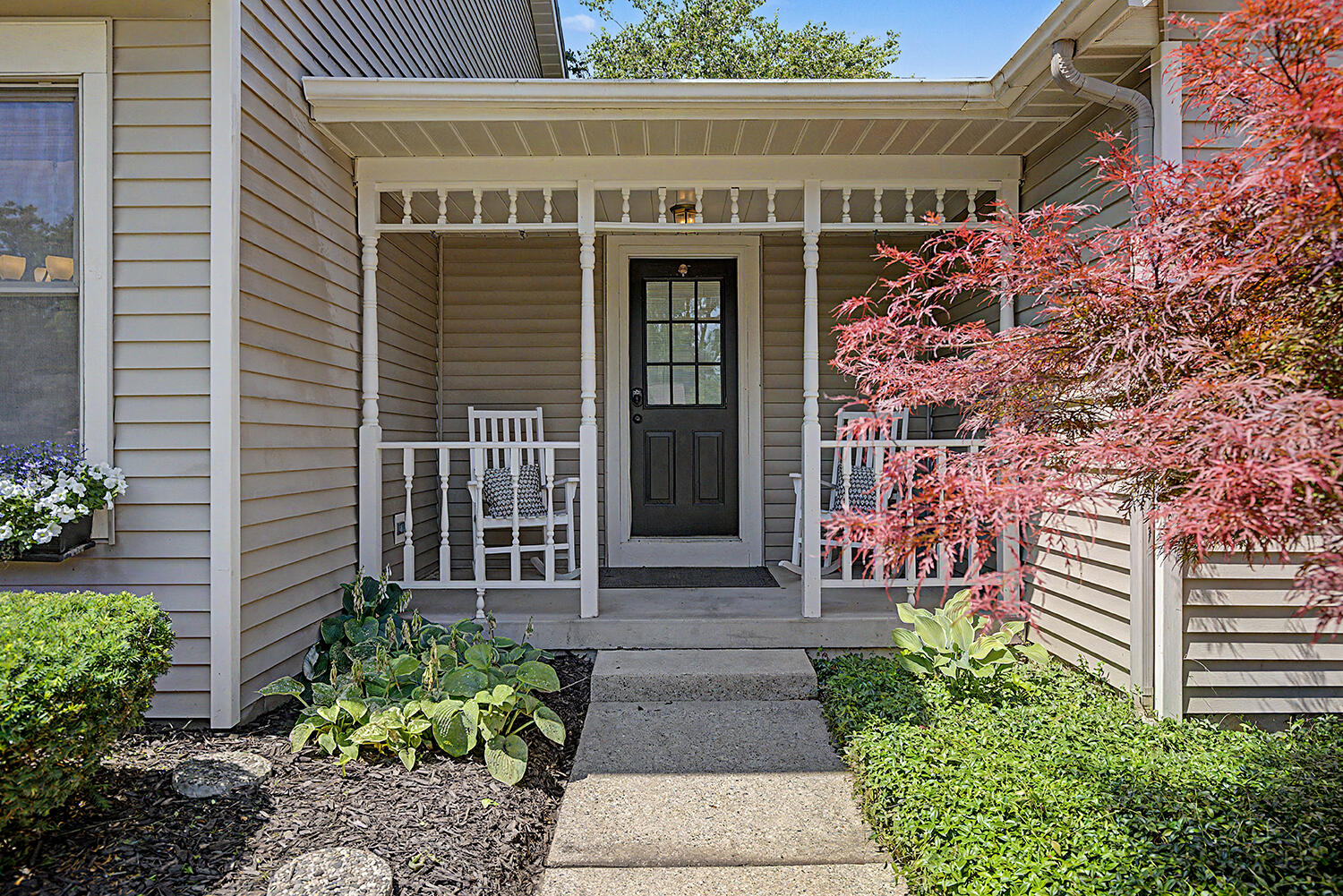 2274 Stowevalley Drive SE Grand Rapids MI 49508