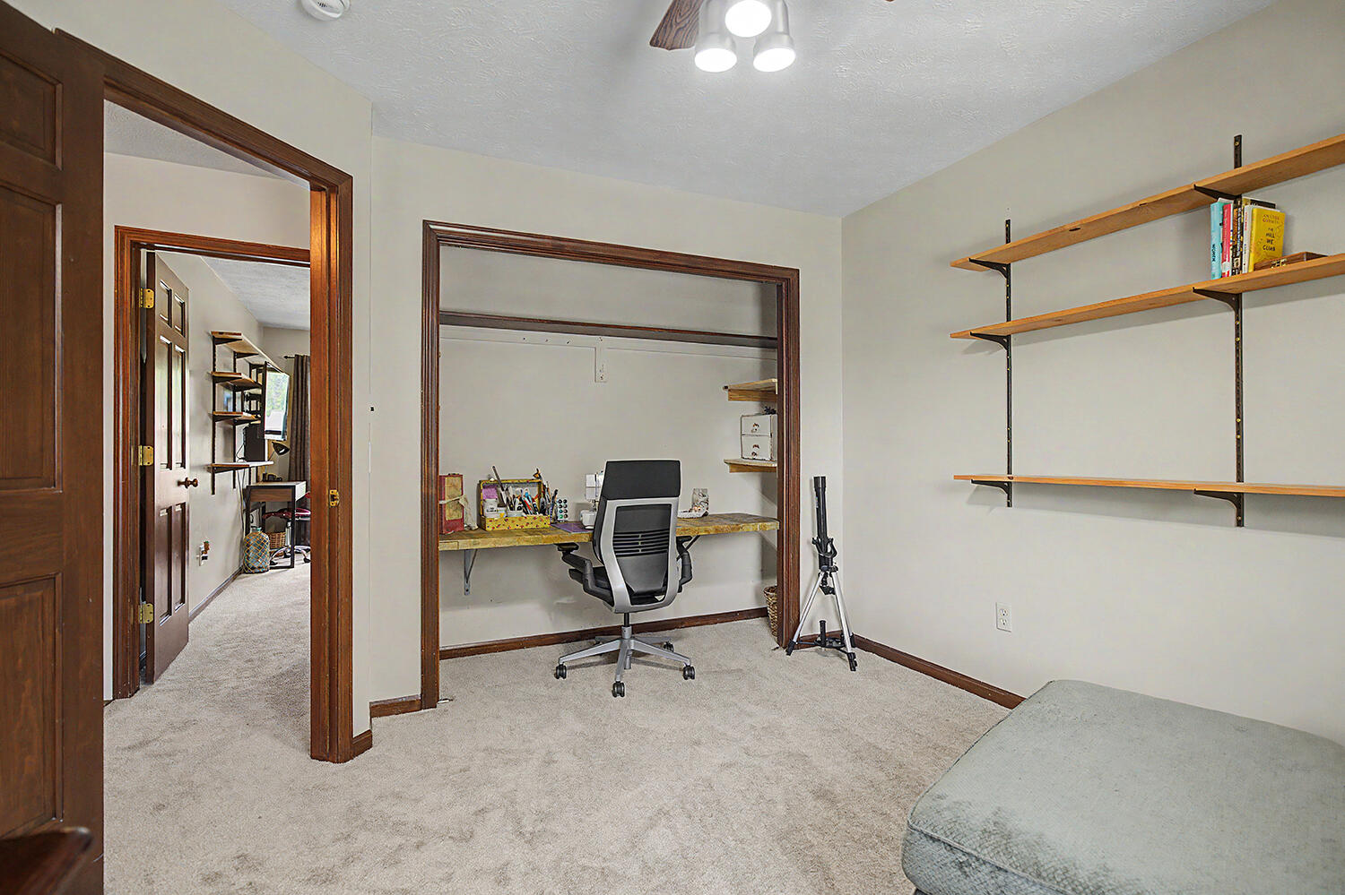 2274 Stowevalley Drive SE Grand Rapids MI 49508
