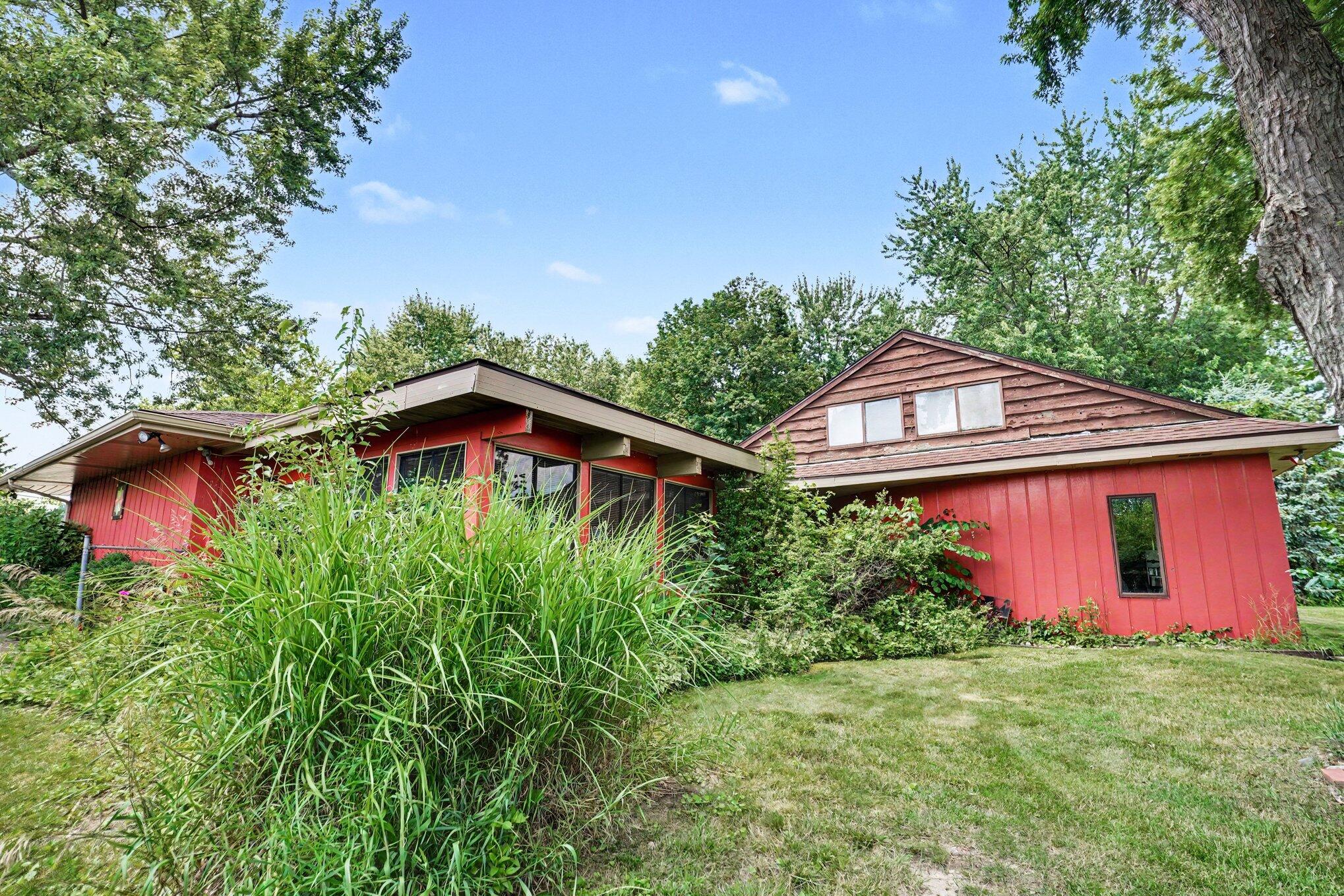 1049 Lincoln Road Allegan MI 49010