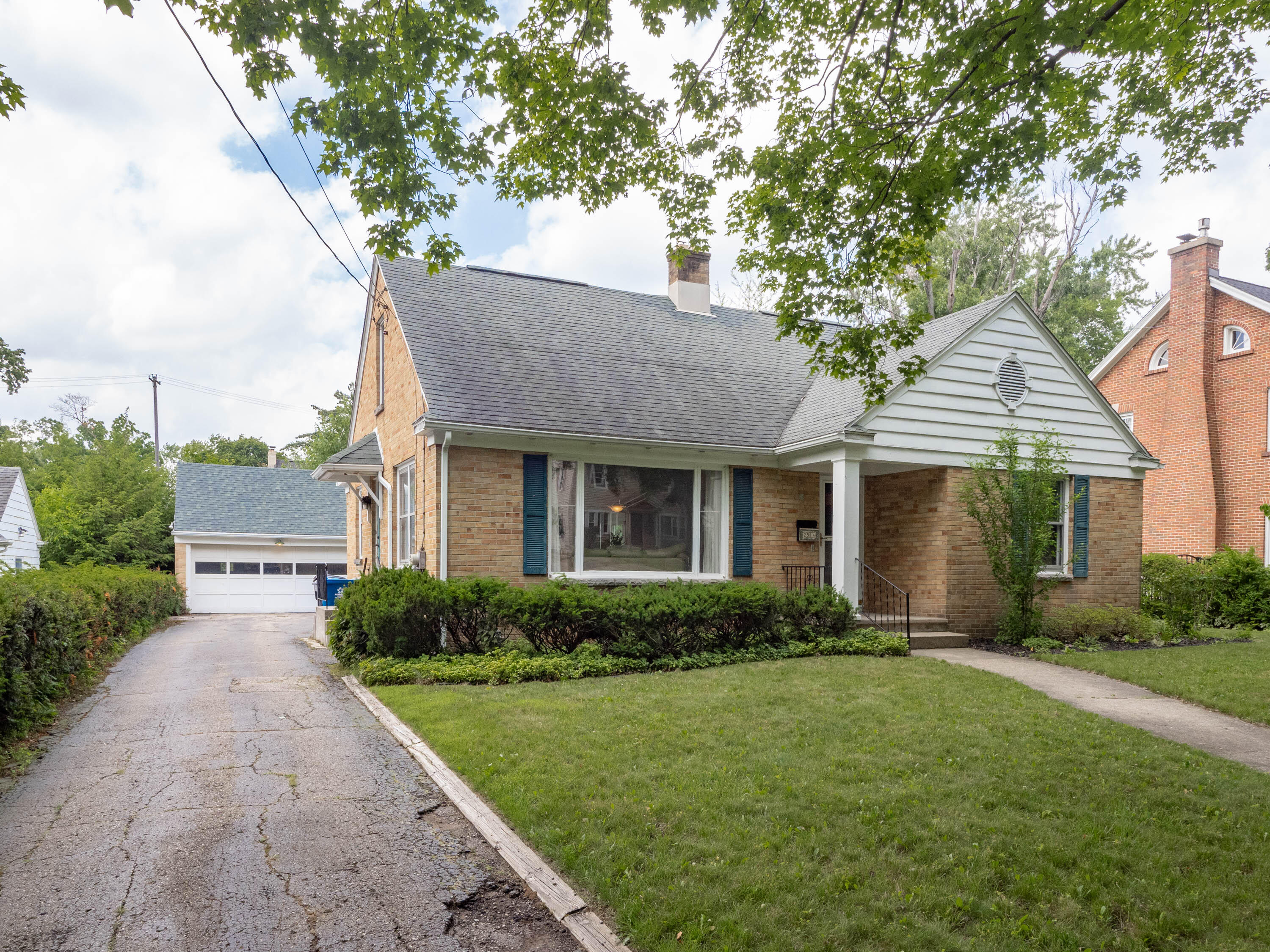 2514 Glenwood Drive Kalamazoo MI 49008