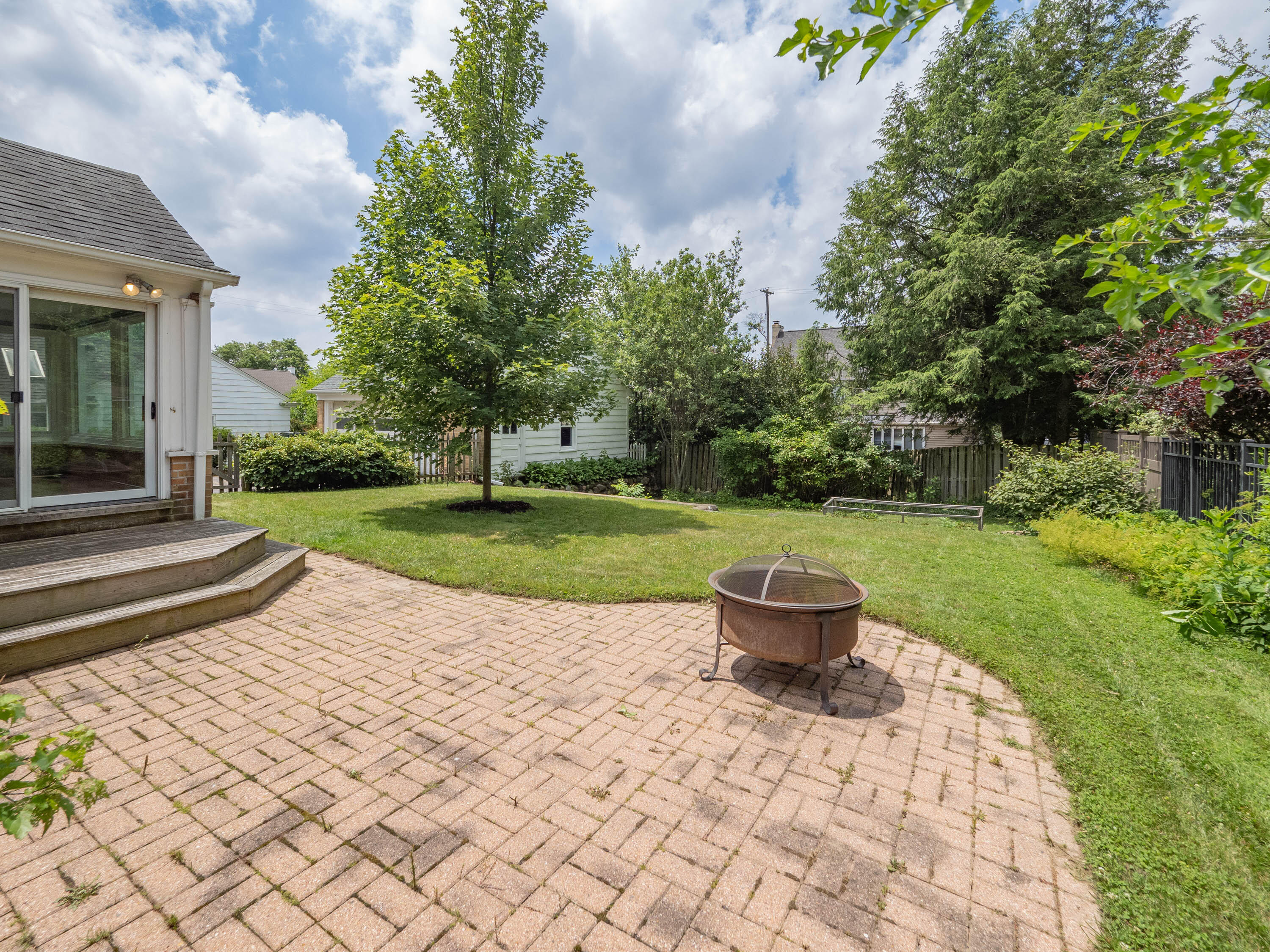 2514 Glenwood Drive Kalamazoo MI 49008