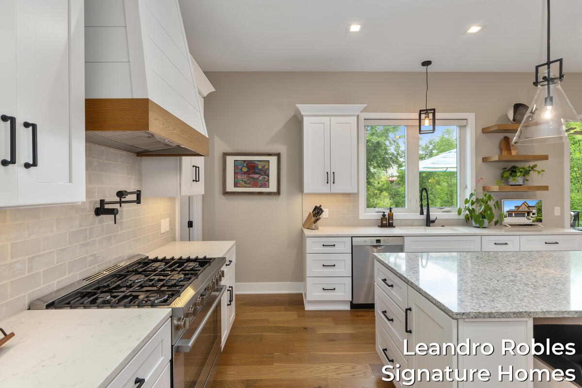 6 Fox Point Court NE Ada MI 49301