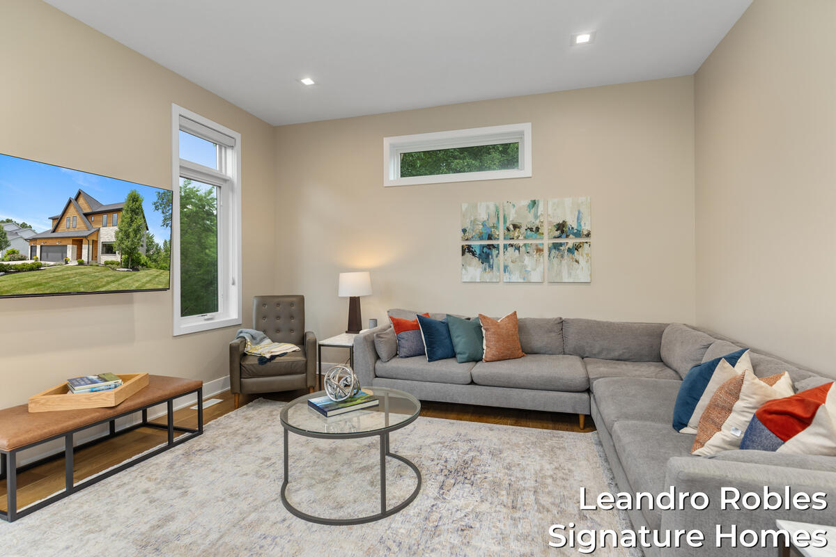 6 Fox Point Court NE Ada MI 49301