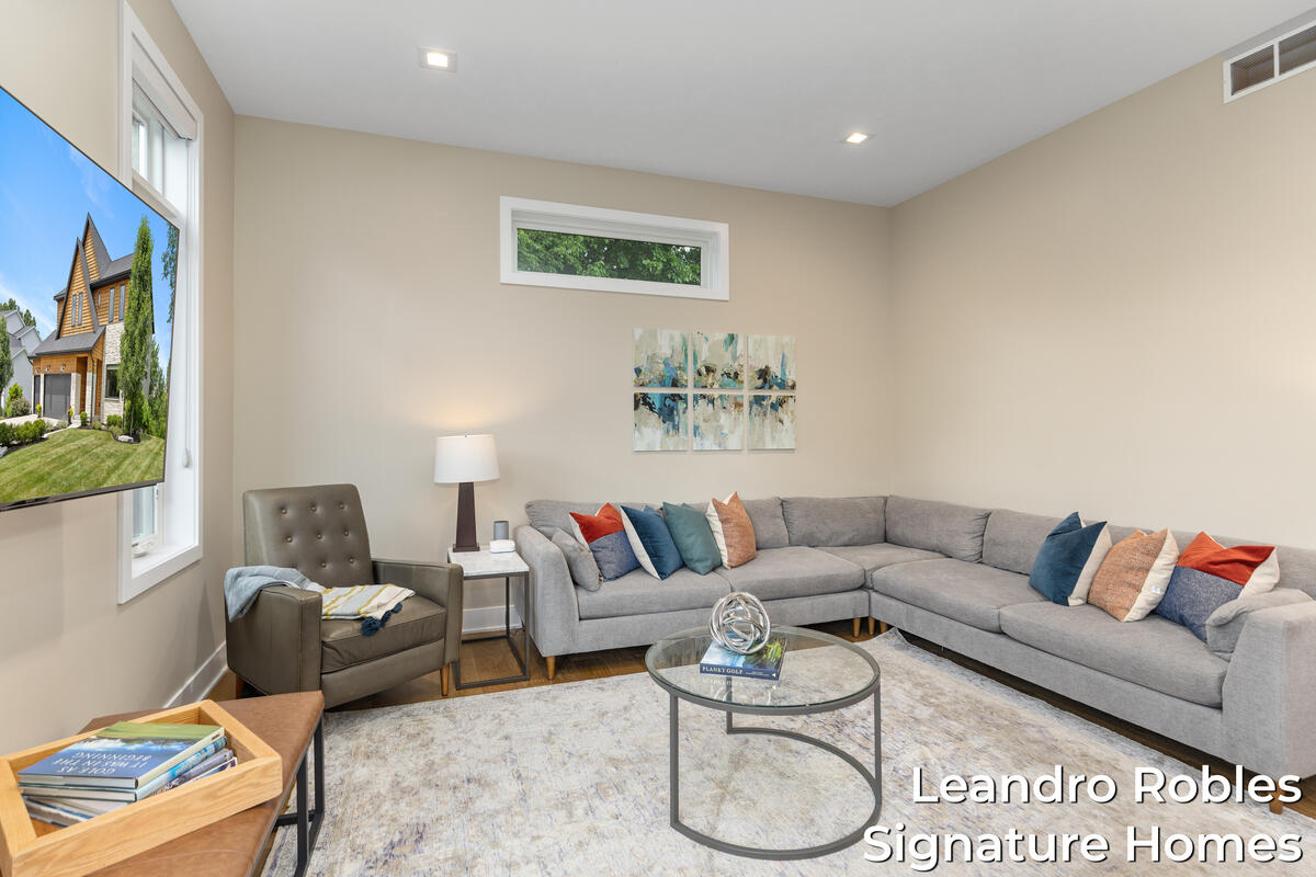 6 Fox Point Court NE Ada MI 49301
