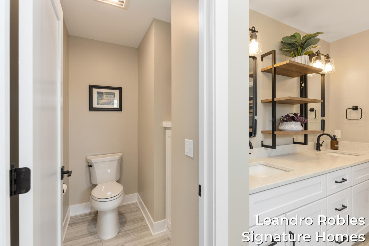 6 Fox Point Court NE Ada MI 49301