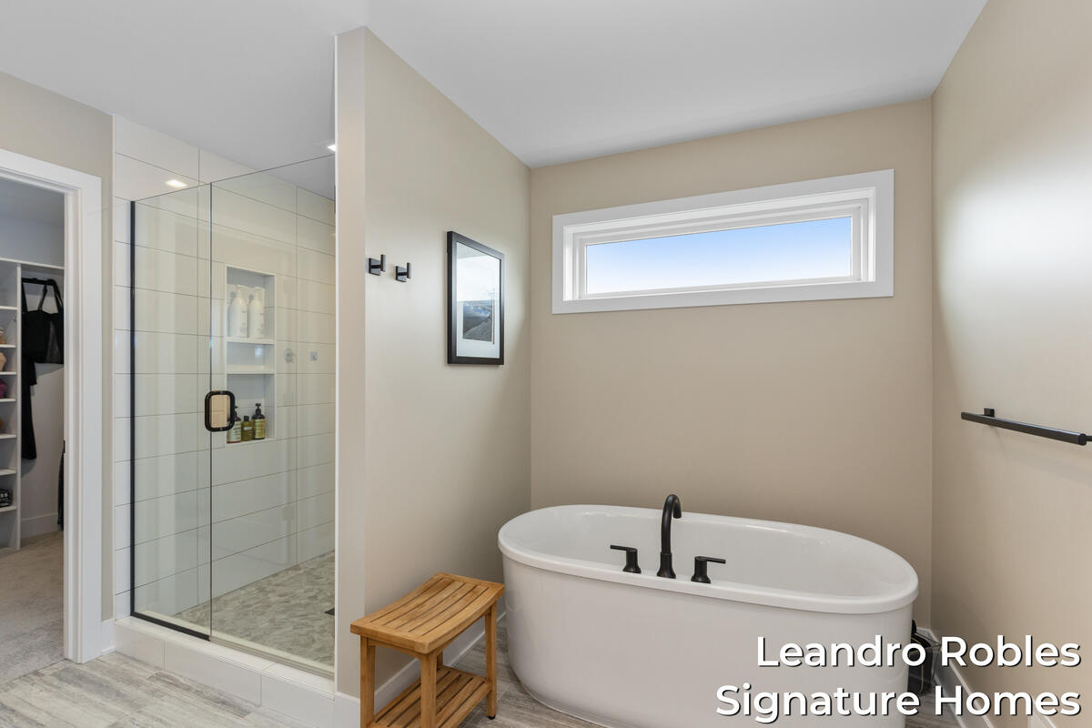 6 Fox Point Court NE Ada MI 49301