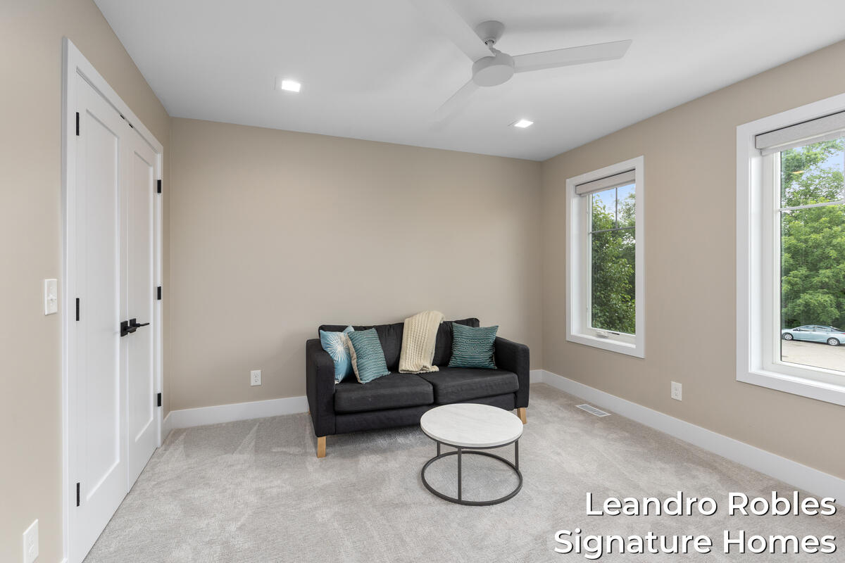 6 Fox Point Court NE Ada MI 49301