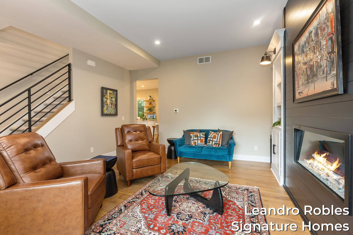 6 Fox Point Court NE Ada MI 49301