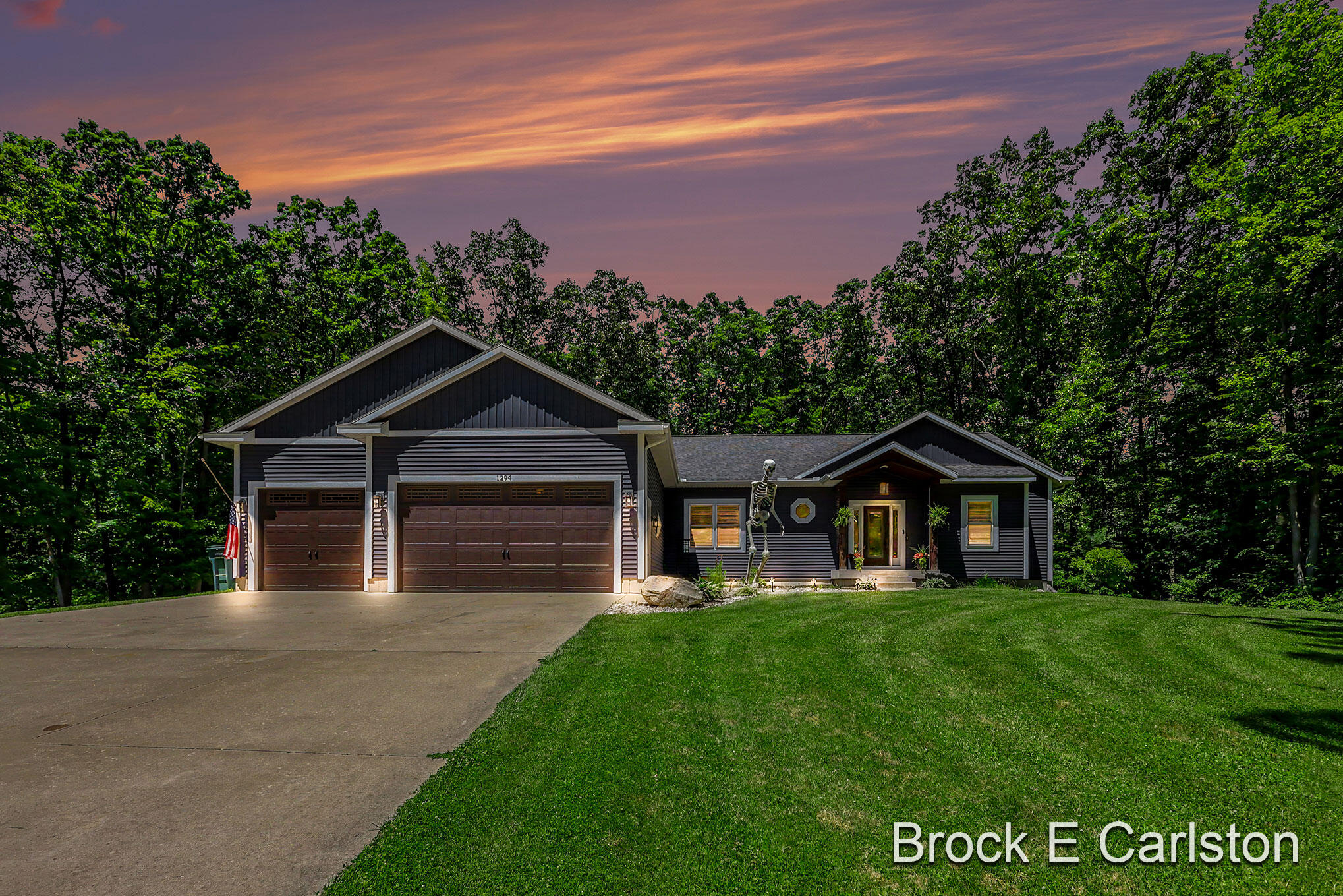 1294 Tall Tree Lane Muskegon MI 49445