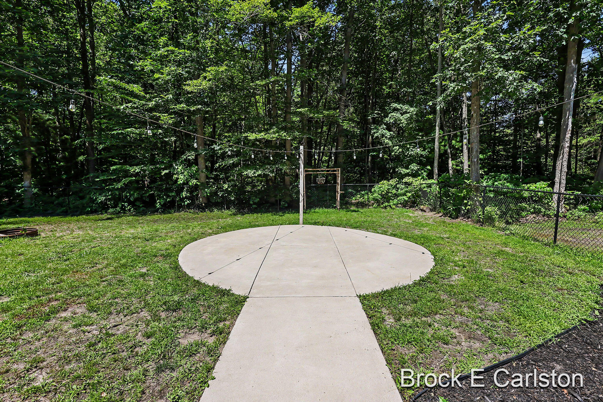 1294 Tall Tree Lane Muskegon MI 49445