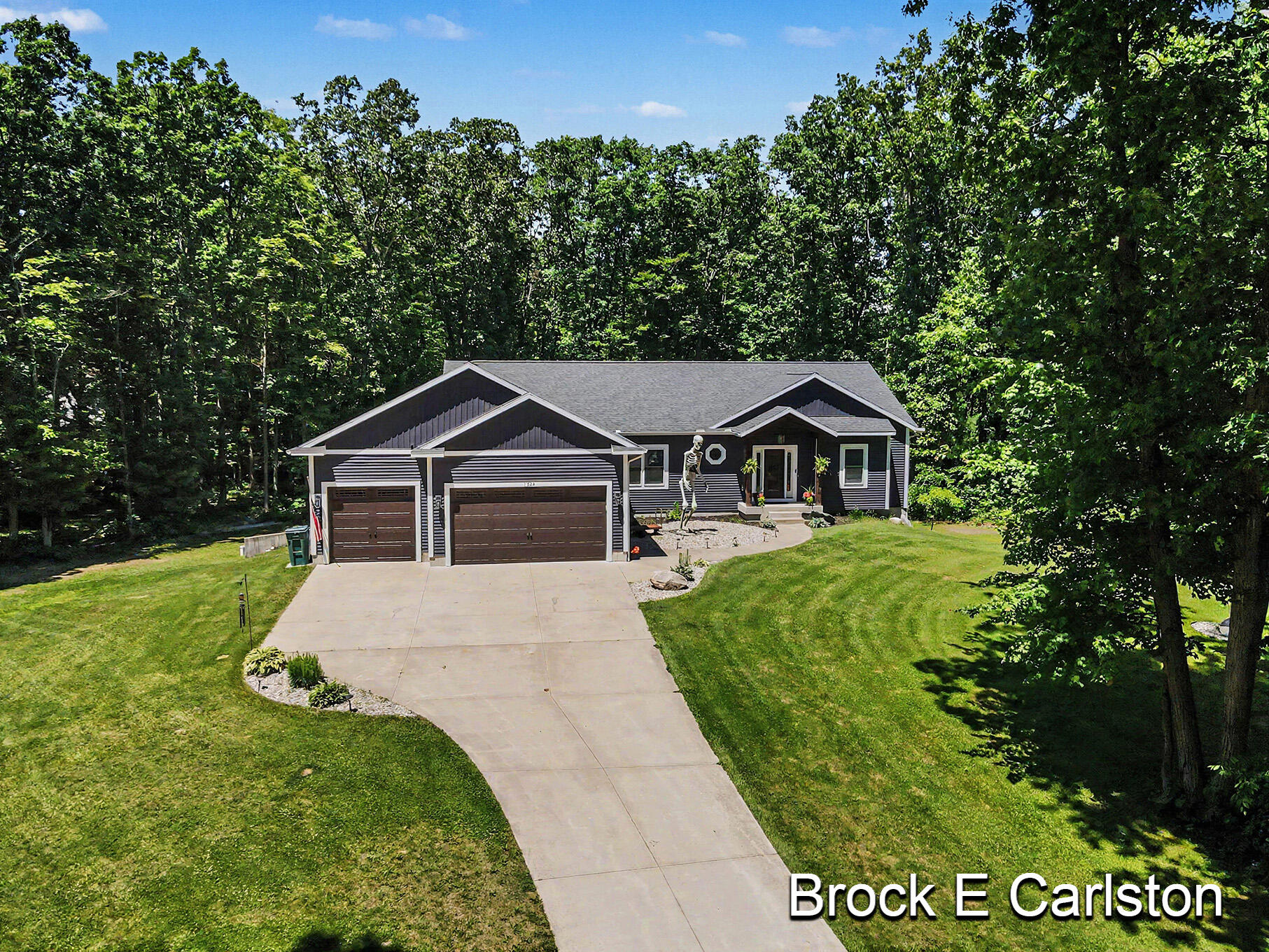 1294 Tall Tree Lane Muskegon MI 49445