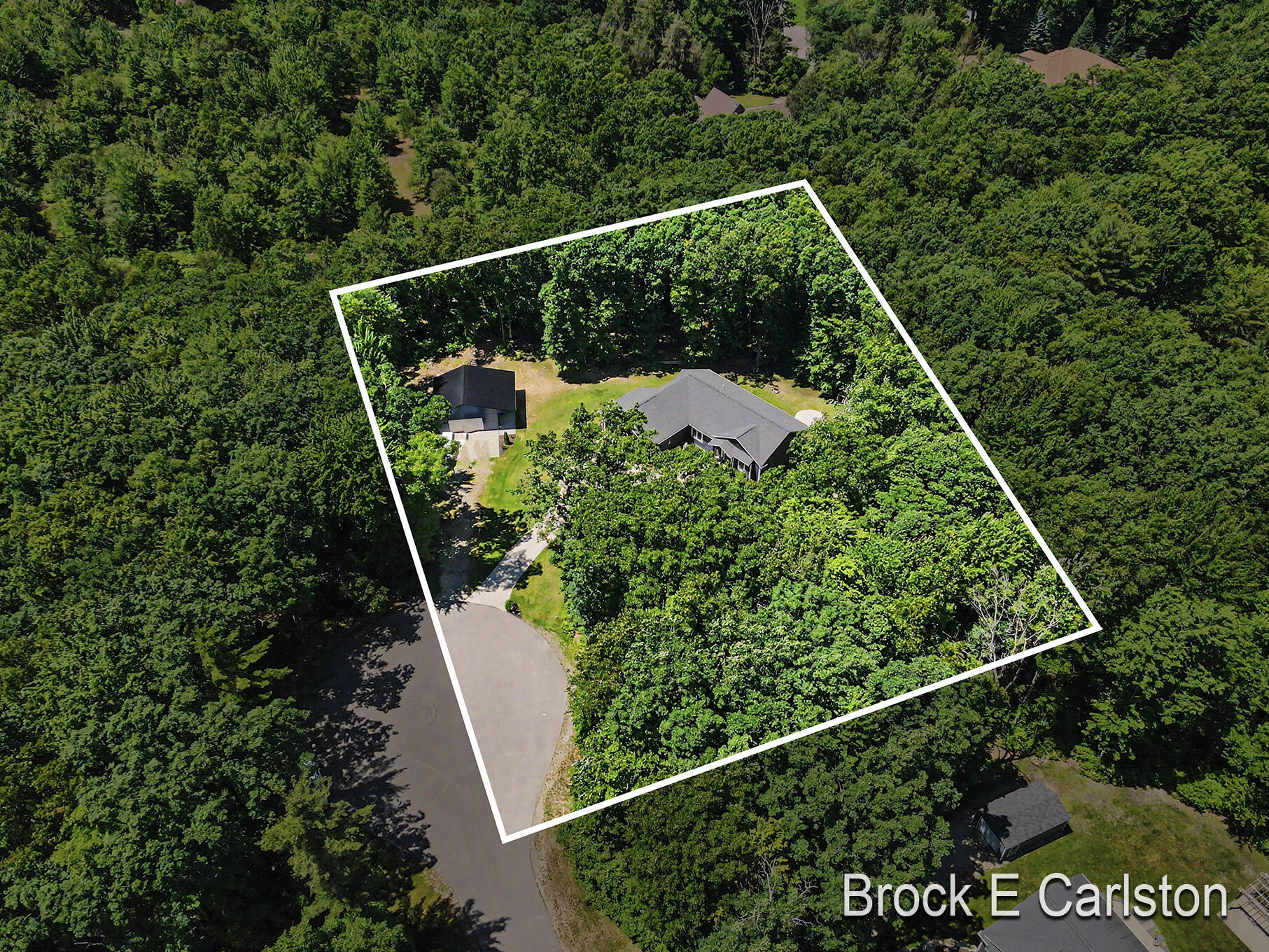 1294 Tall Tree Lane Muskegon MI 49445