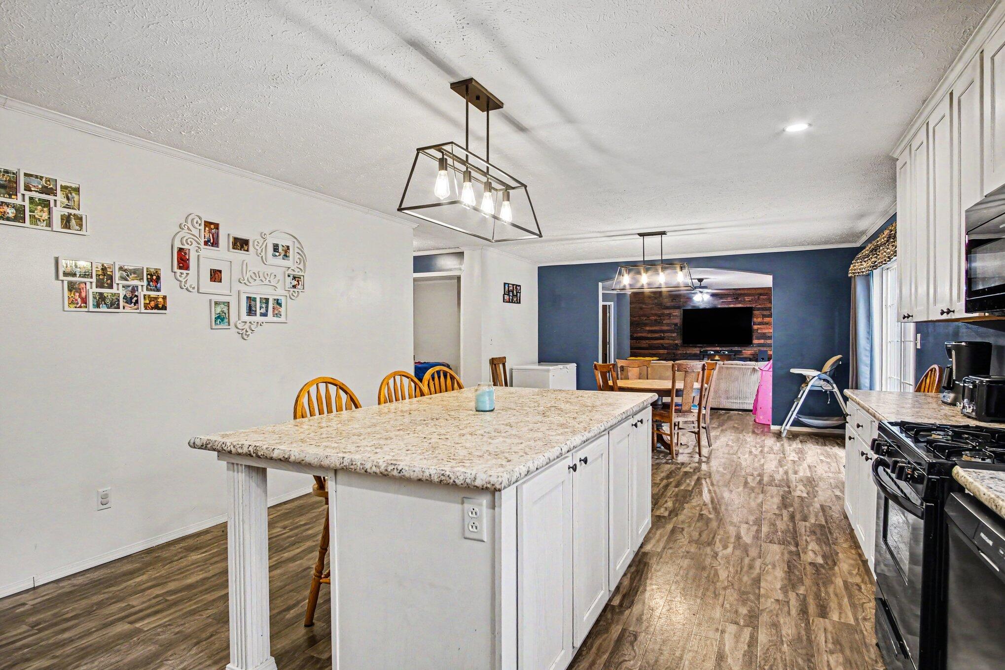 11595 13 Mile Road NE Rockford MI 49341