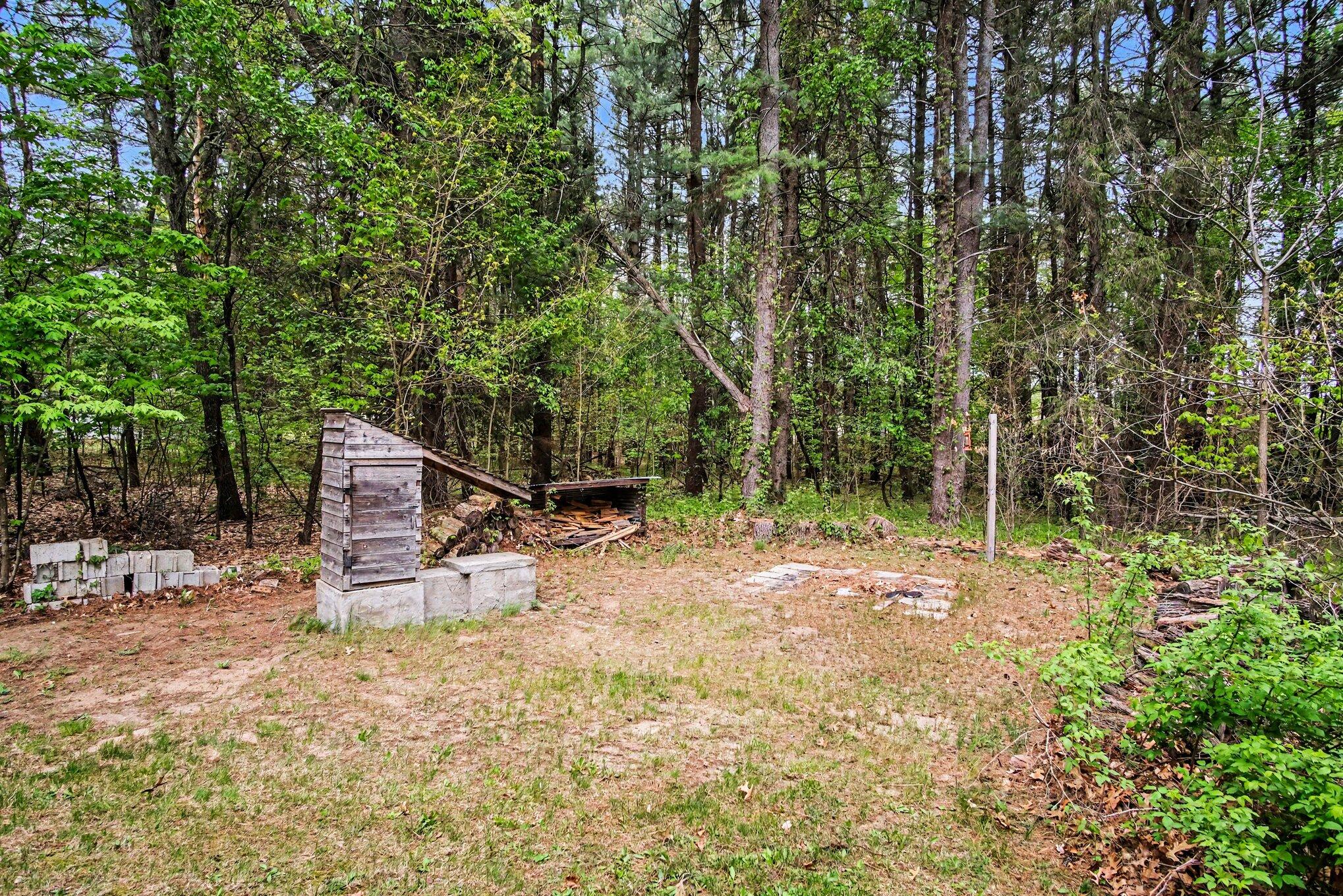 11595 13 Mile Road NE Rockford MI 49341