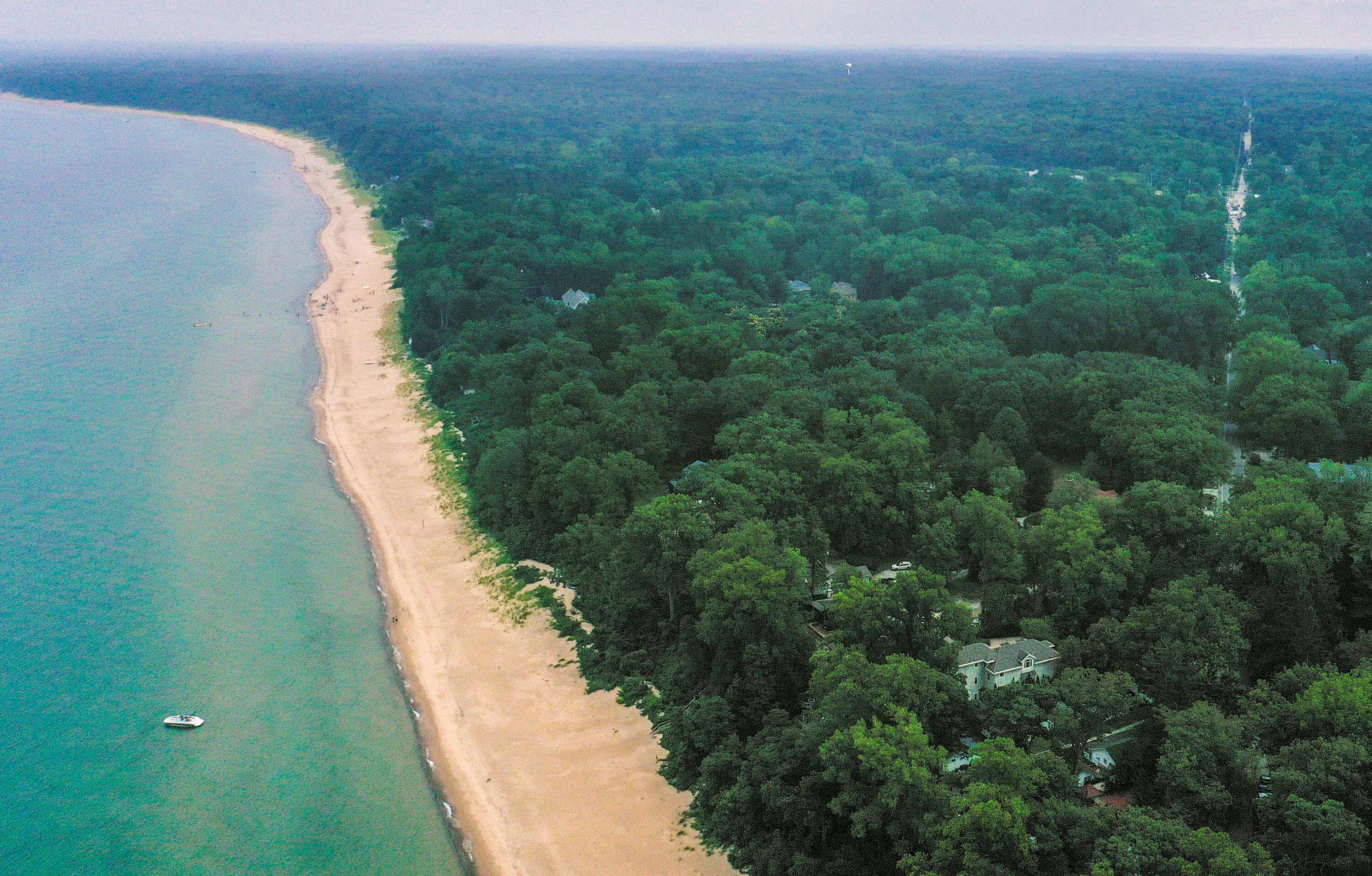 8887 Elm Valley Road Union Pier MI 49129