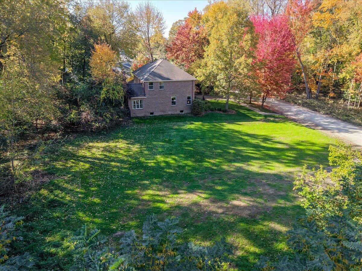 2746 Beechwood Drive SE East Grand Rapids MI 49506