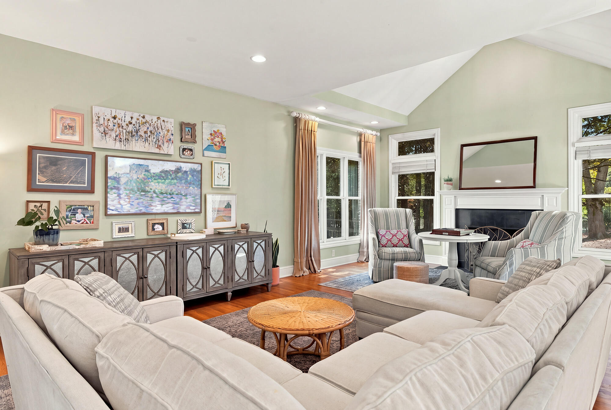 2746 Beechwood Drive SE East Grand Rapids MI 49506