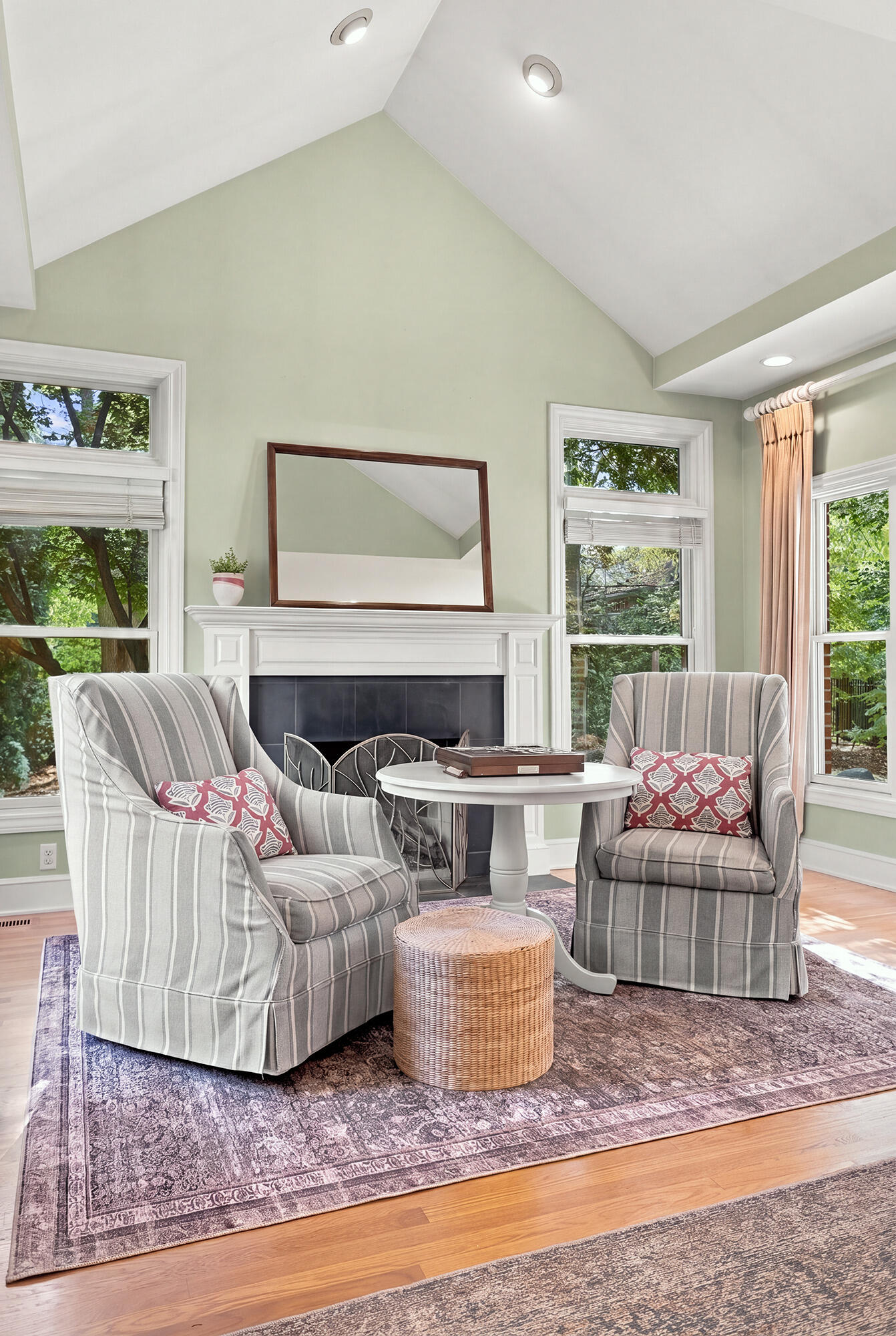 2746 Beechwood Drive SE East Grand Rapids MI 49506