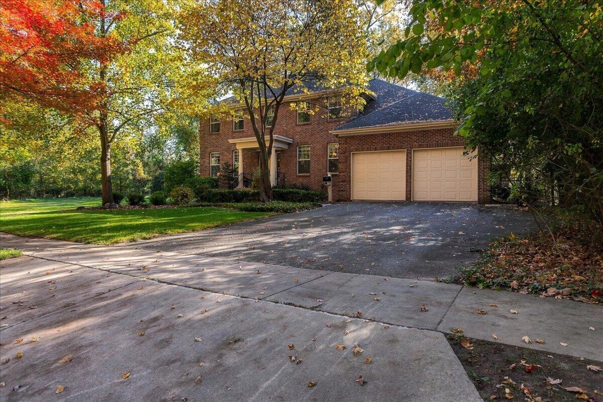 2746 Beechwood Drive SE East Grand Rapids MI 49506