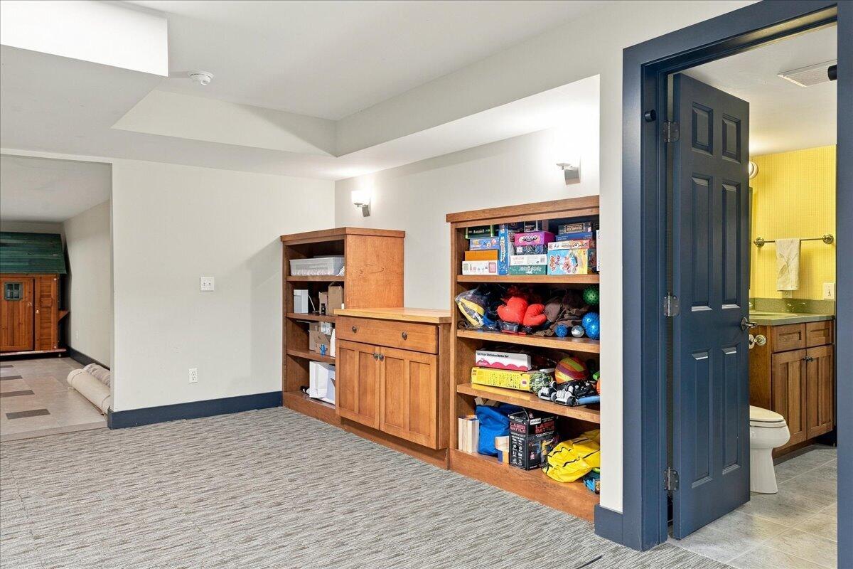 2746 Beechwood Drive SE East Grand Rapids MI 49506
