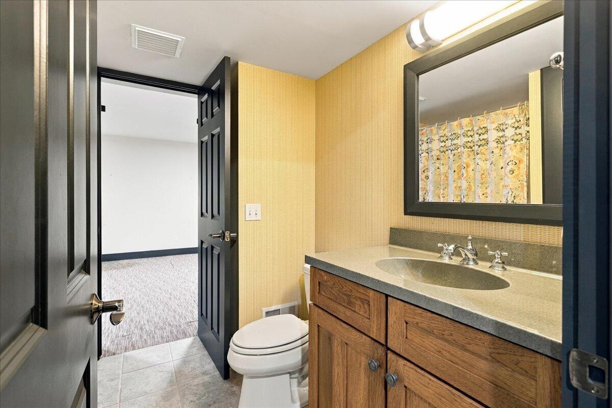 2746 Beechwood Drive SE East Grand Rapids MI 49506