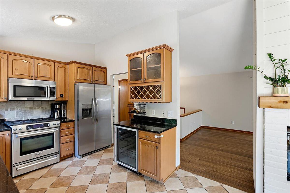 1460 Post Avenue Holland MI 49424