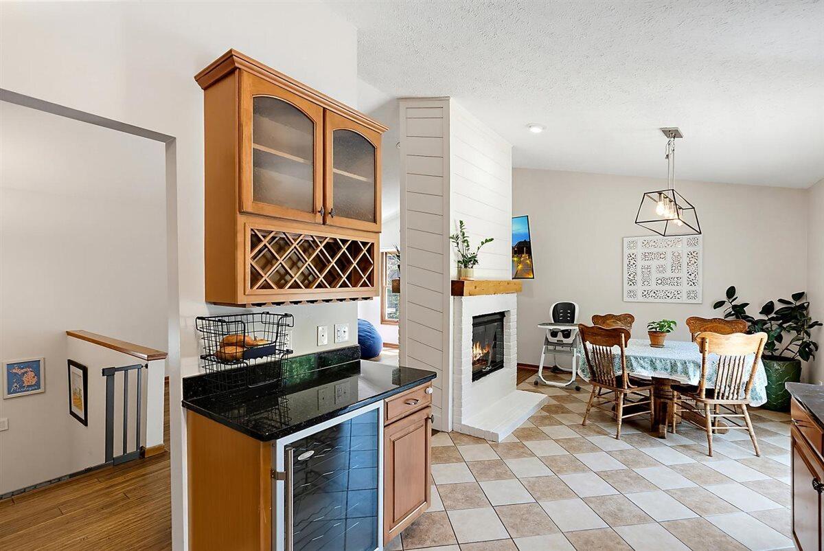 1460 Post Avenue Holland MI 49424