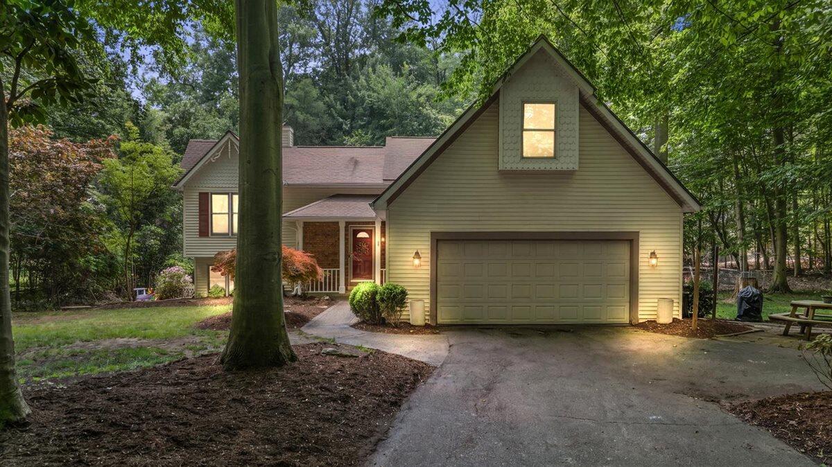 1460 Post Avenue Holland MI 49424