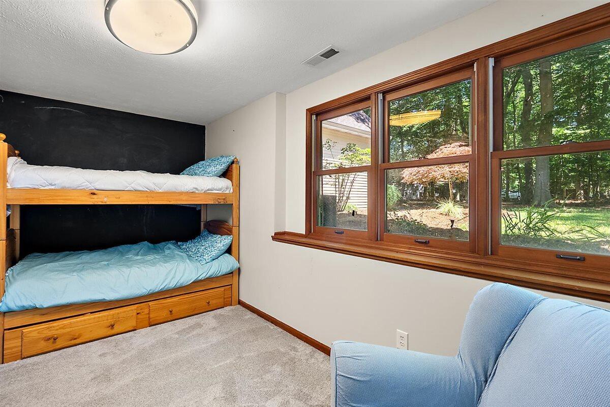 1460 Post Avenue Holland MI 49424