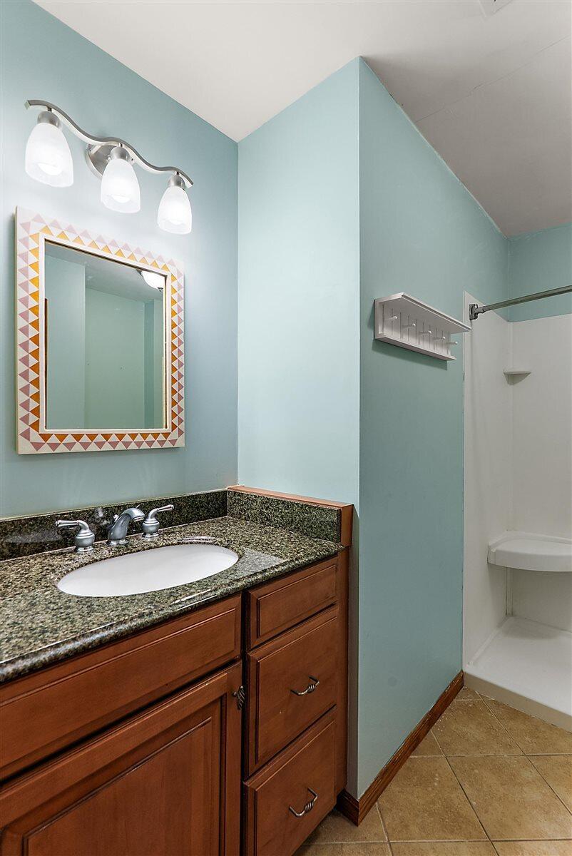 1460 Post Avenue Holland MI 49424