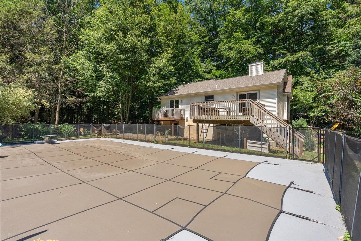 1460 Post Avenue Holland MI 49424