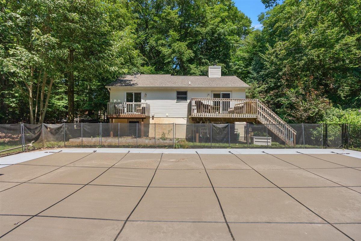 1460 Post Avenue Holland MI 49424