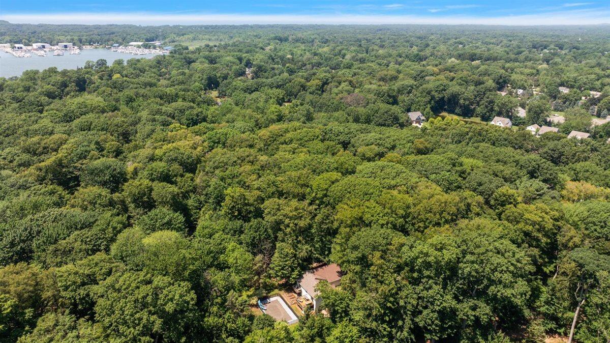 1460 Post Avenue Holland MI 49424