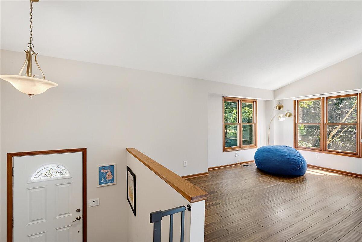 1460 Post Avenue Holland MI 49424