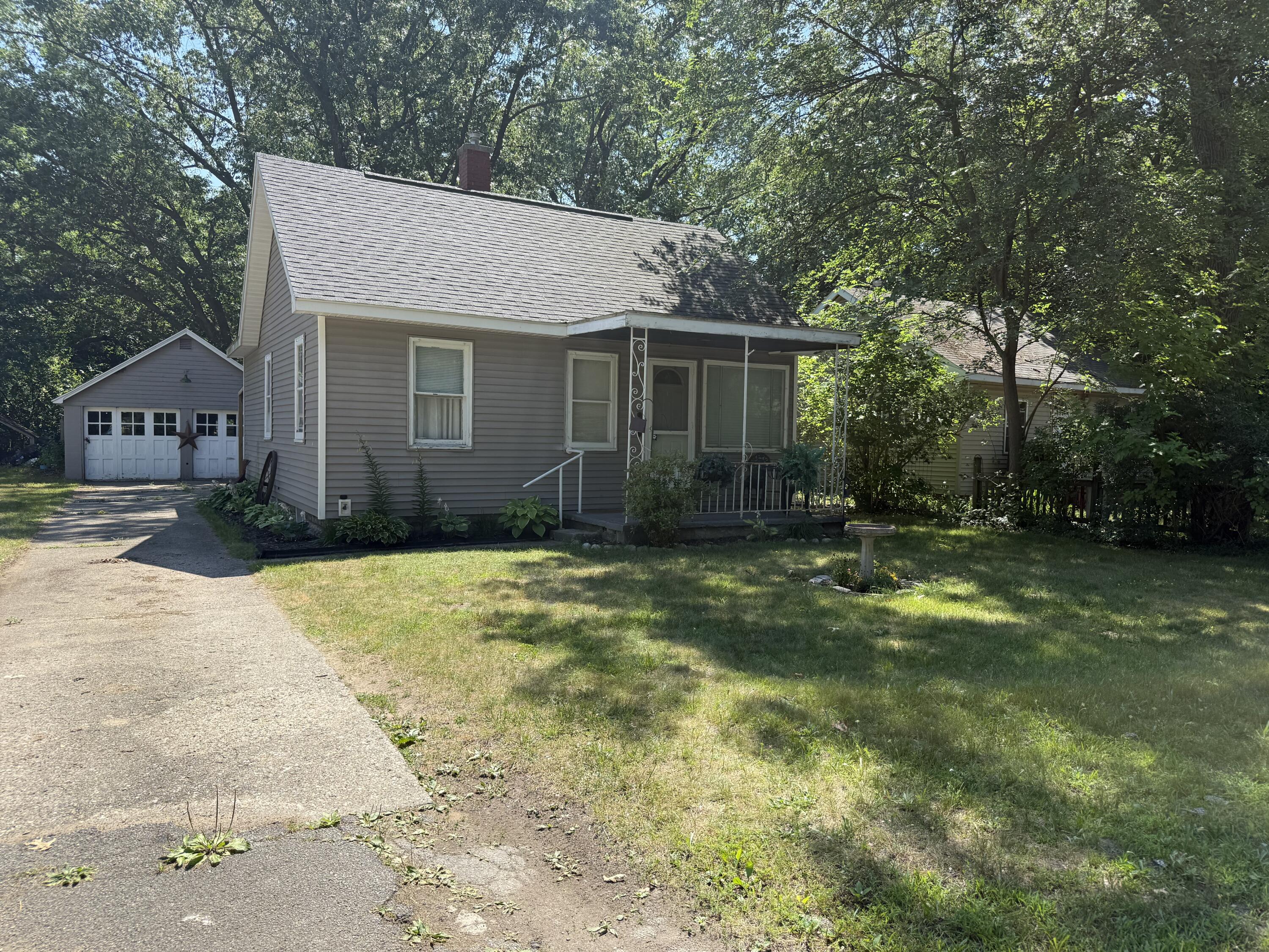 2714 Roberts Street Muskegon MI 49444