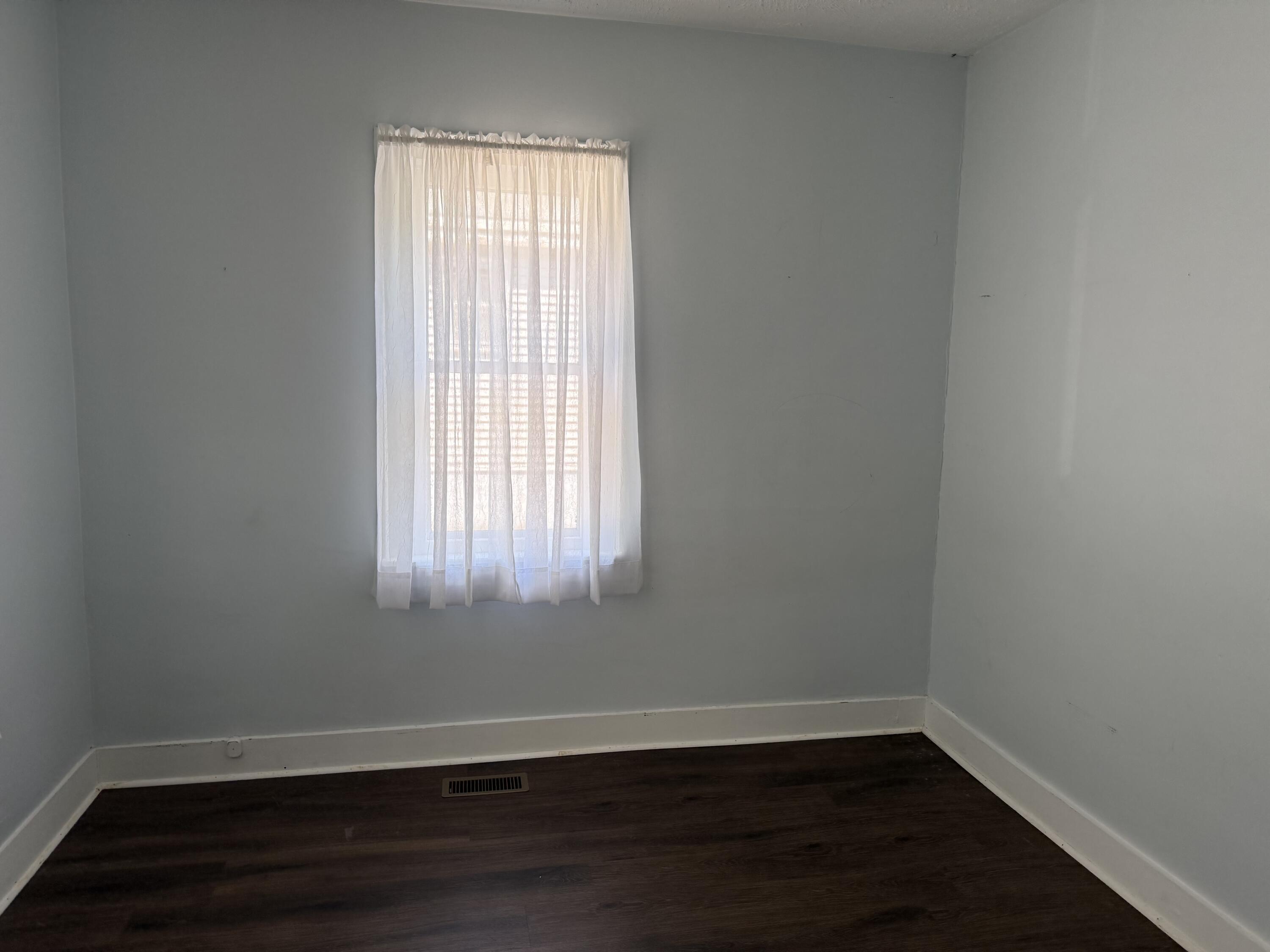 2714 Roberts Street Muskegon MI 49444