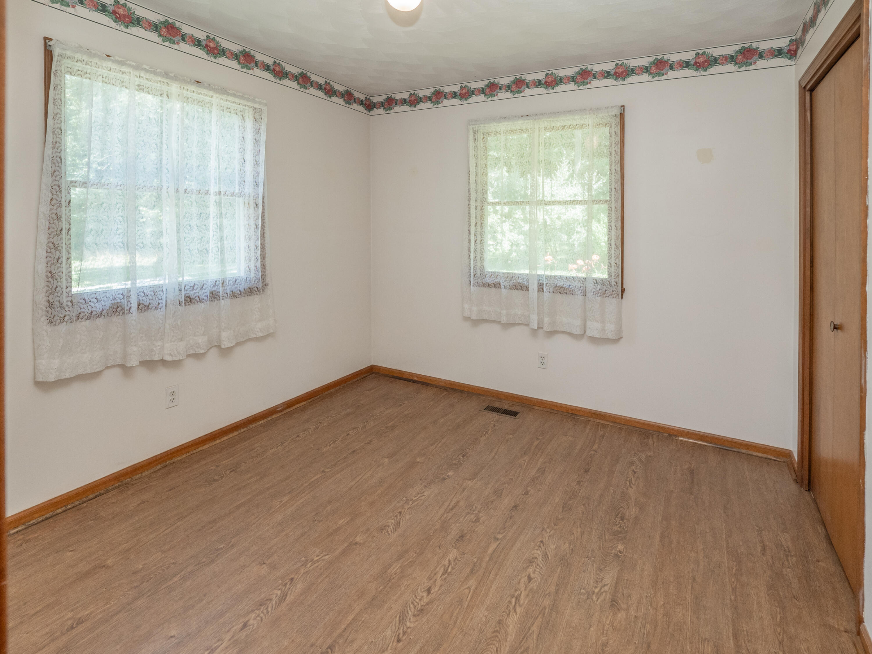 48316 County Road 384 Grand Junction MI 49056