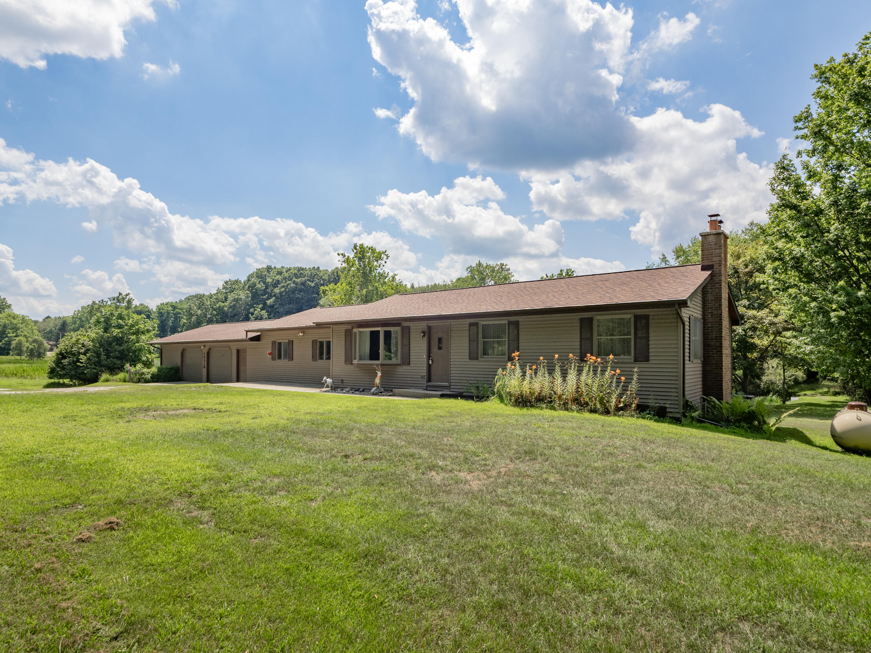 48316 County Road 384 Grand Junction MI 49056