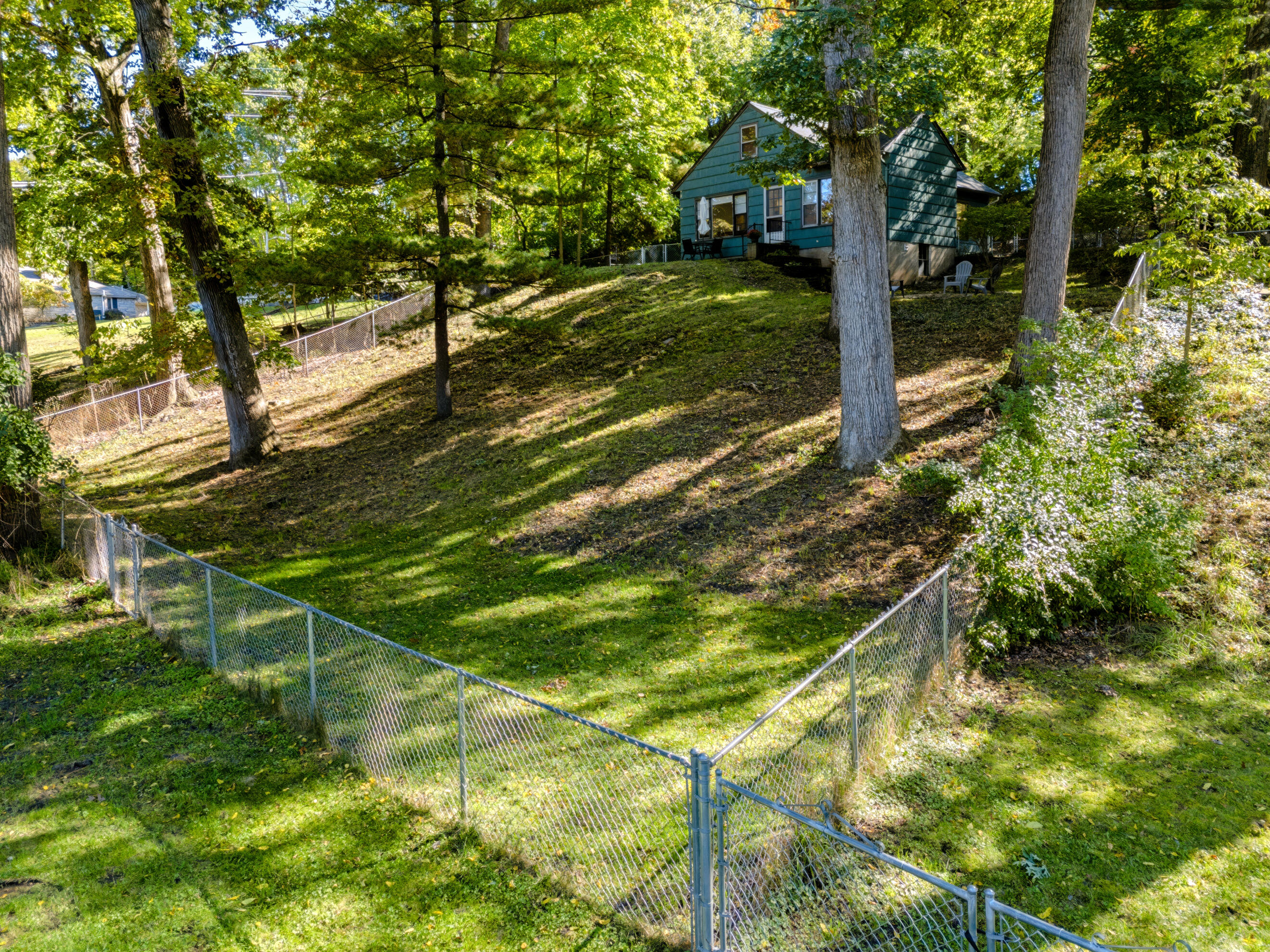 2400 Crest Drive Kalamazoo MI 49008