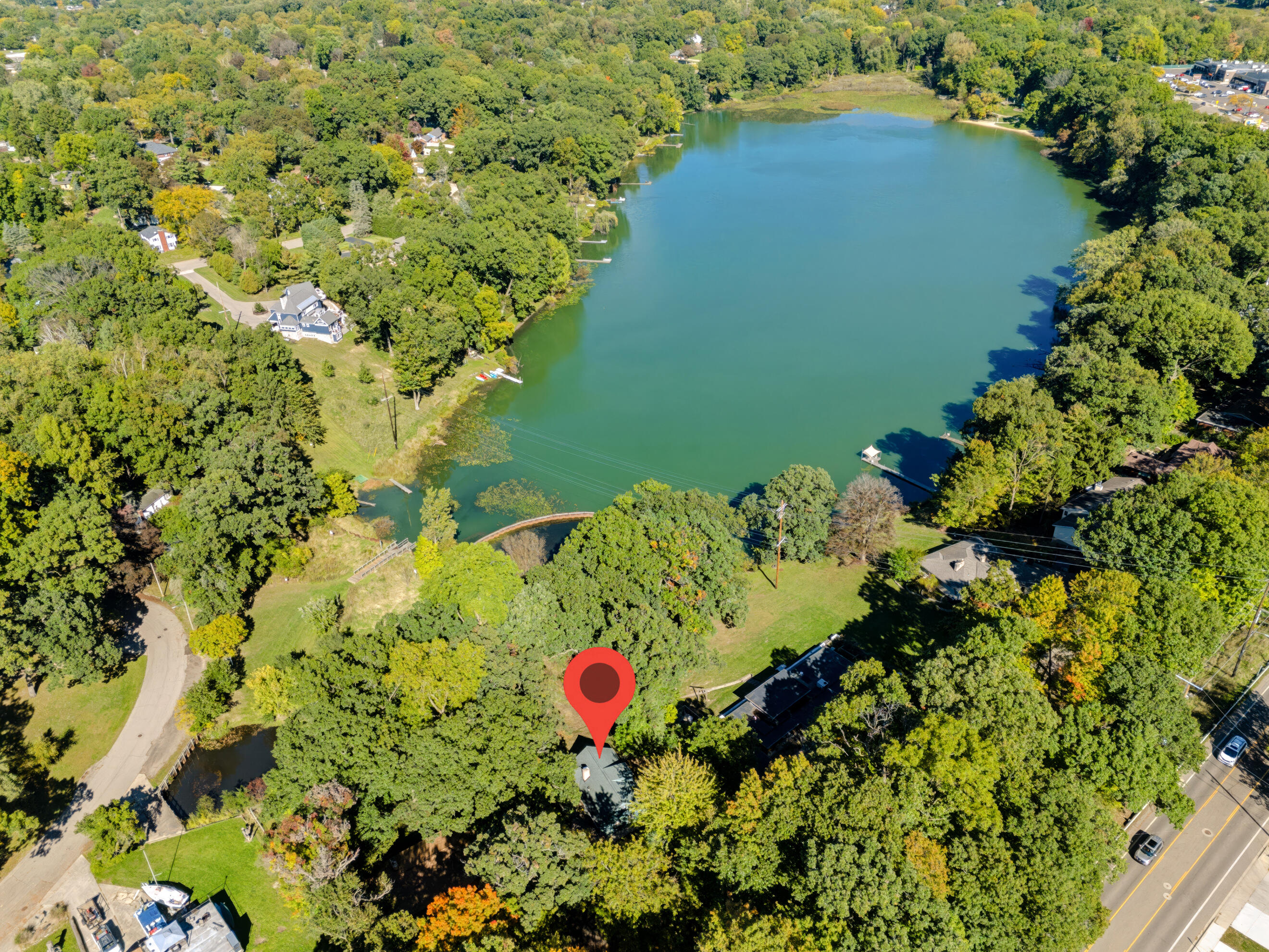 2400 Crest Drive Kalamazoo MI 49008
