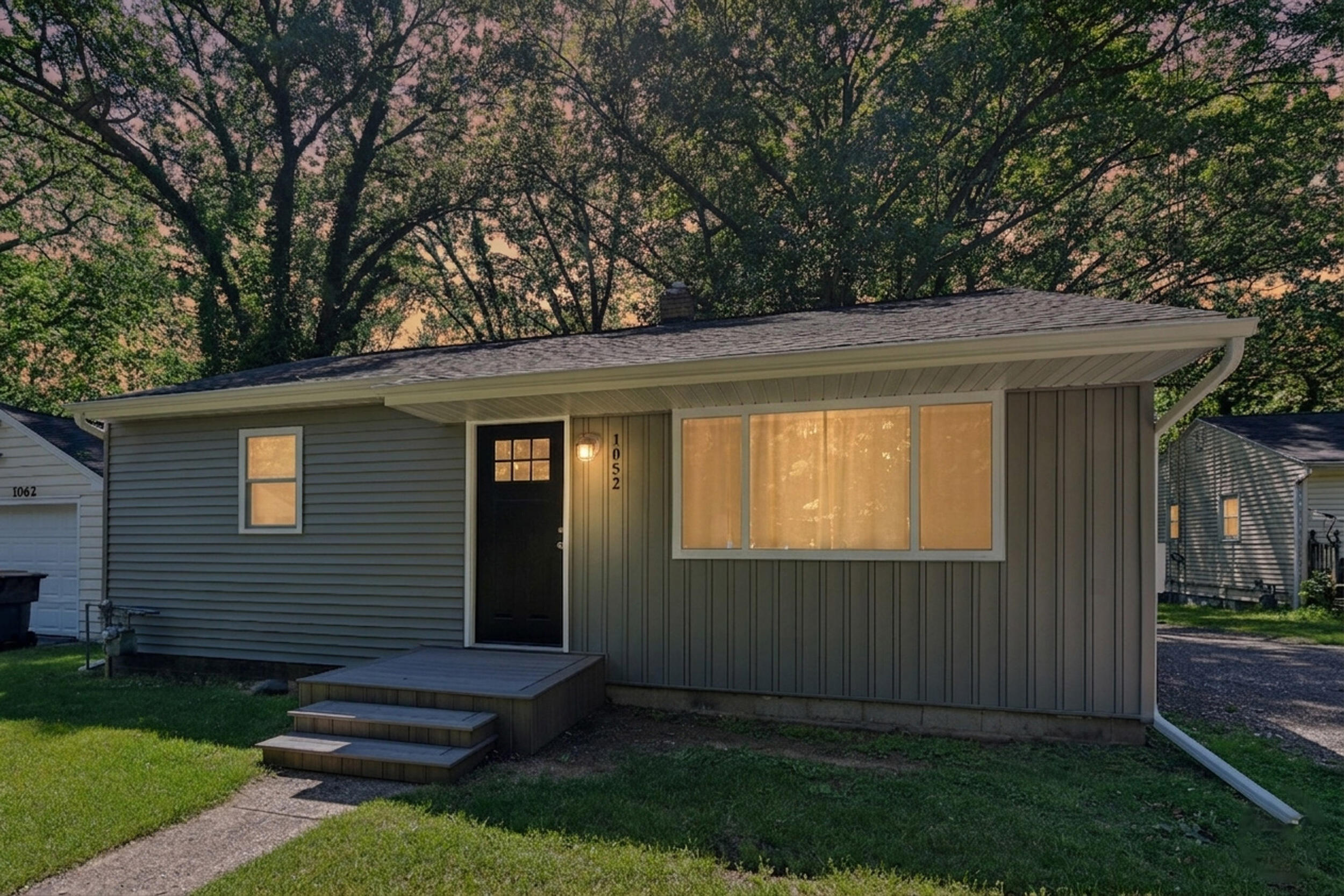 1052 Woodward Avenue Benton Harbor MI 49022