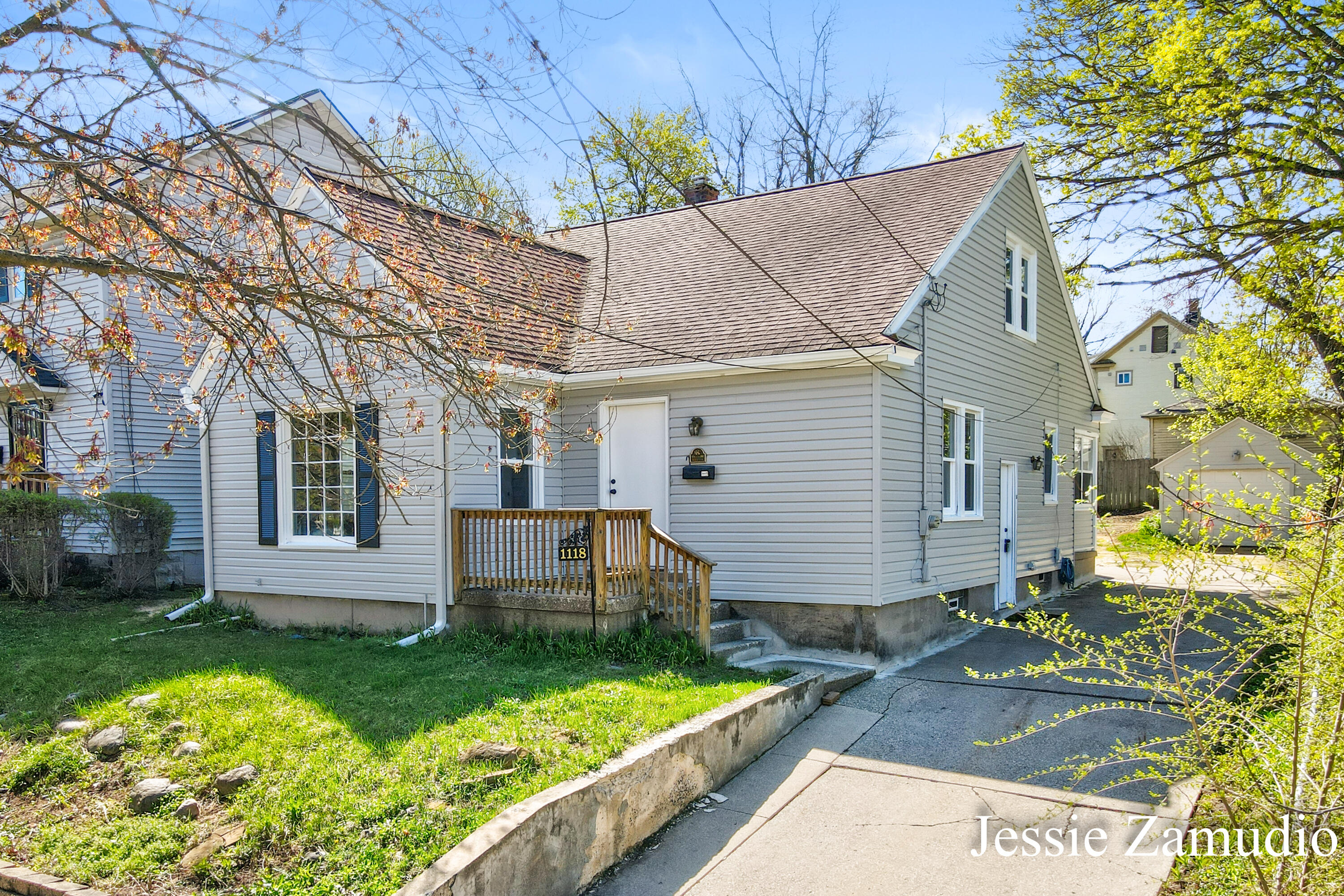 1118 Dunham Street SE Grand Rapids MI 49506