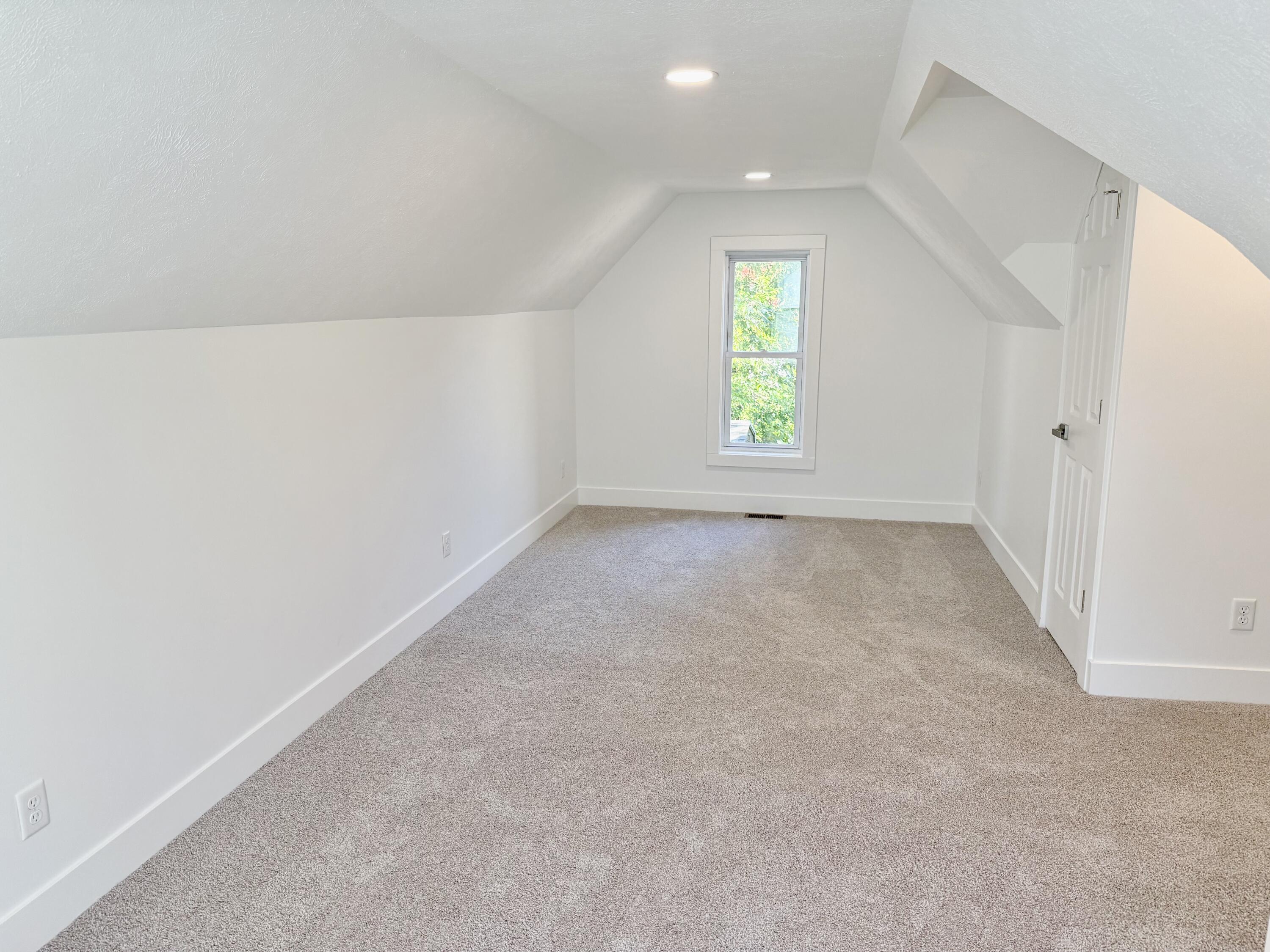 1480 Montgomery Avenue Muskegon MI 49441