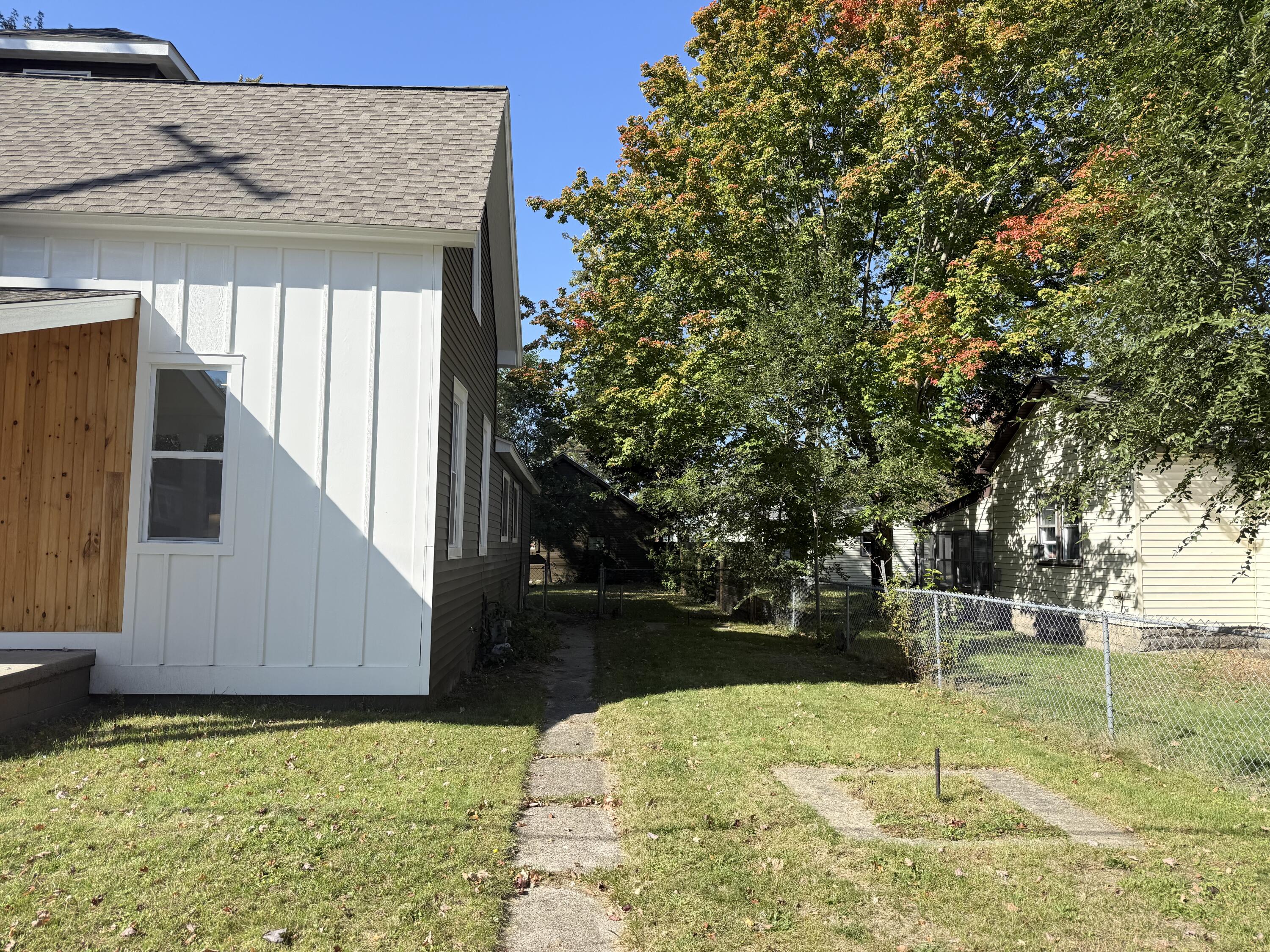 1480 Montgomery Avenue Muskegon MI 49441