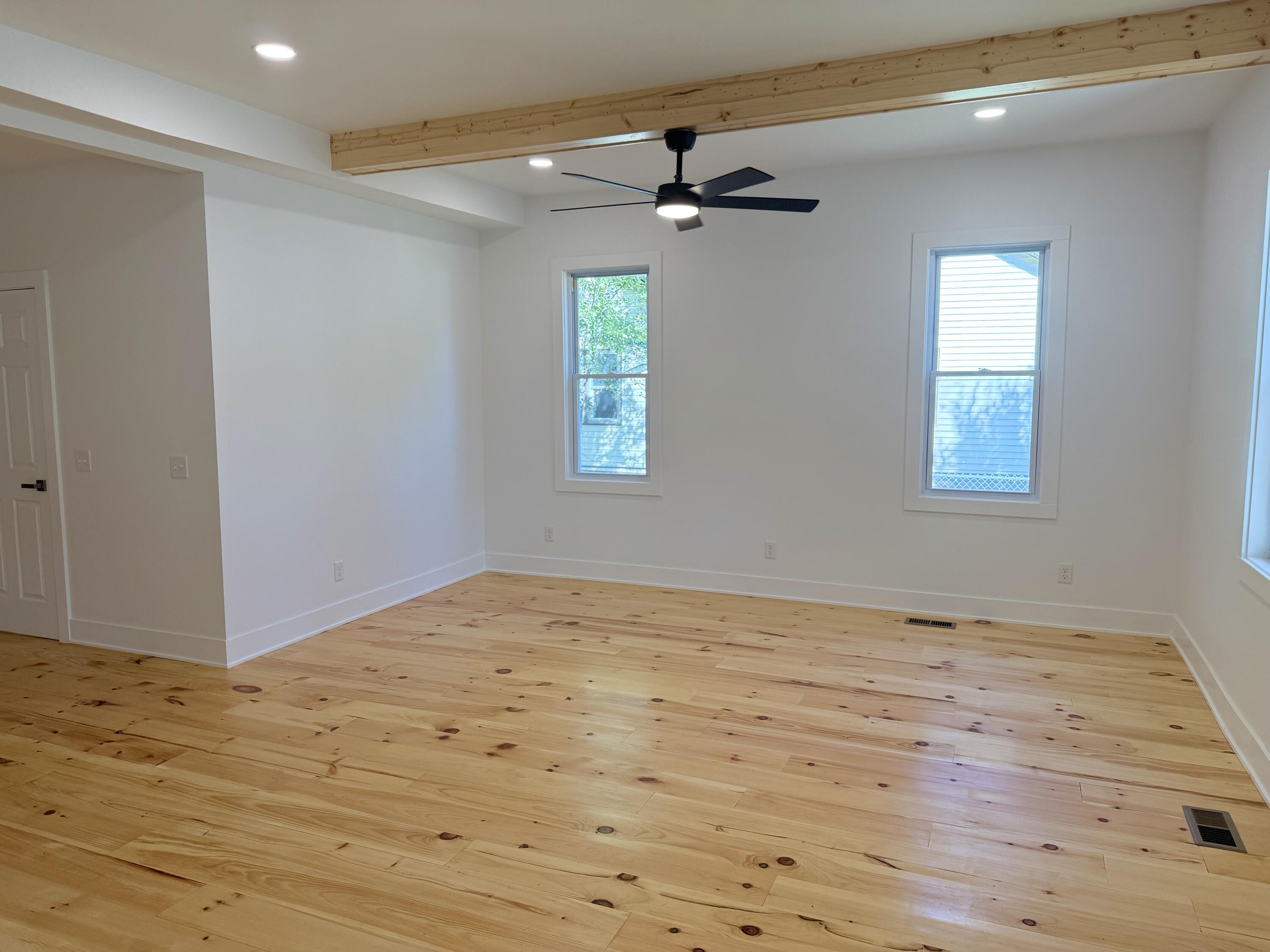 1480 Montgomery Avenue Muskegon MI 49441