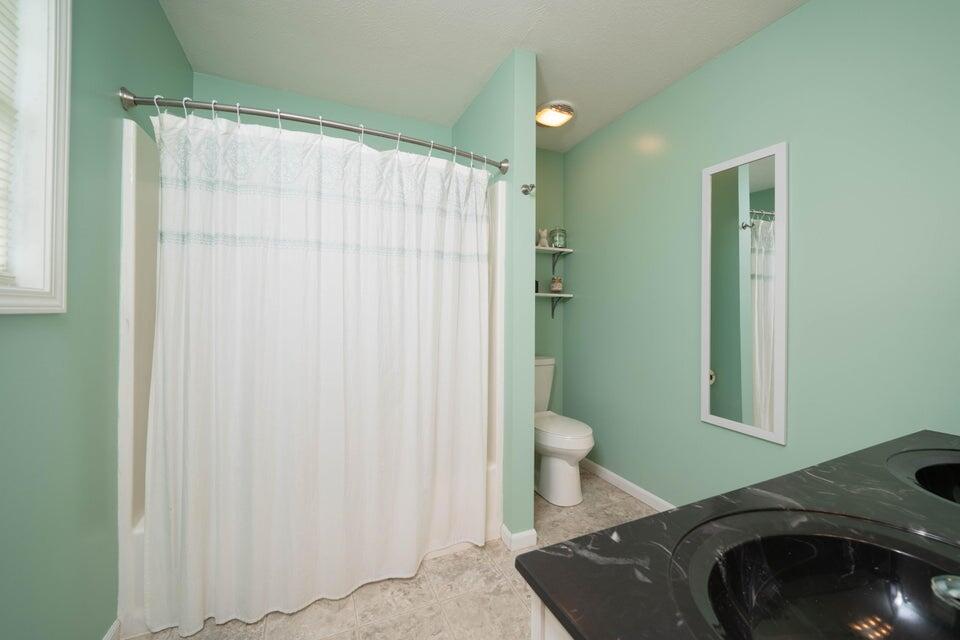 3015 Mandarin Grove Lane Kalamazoo MI 49004